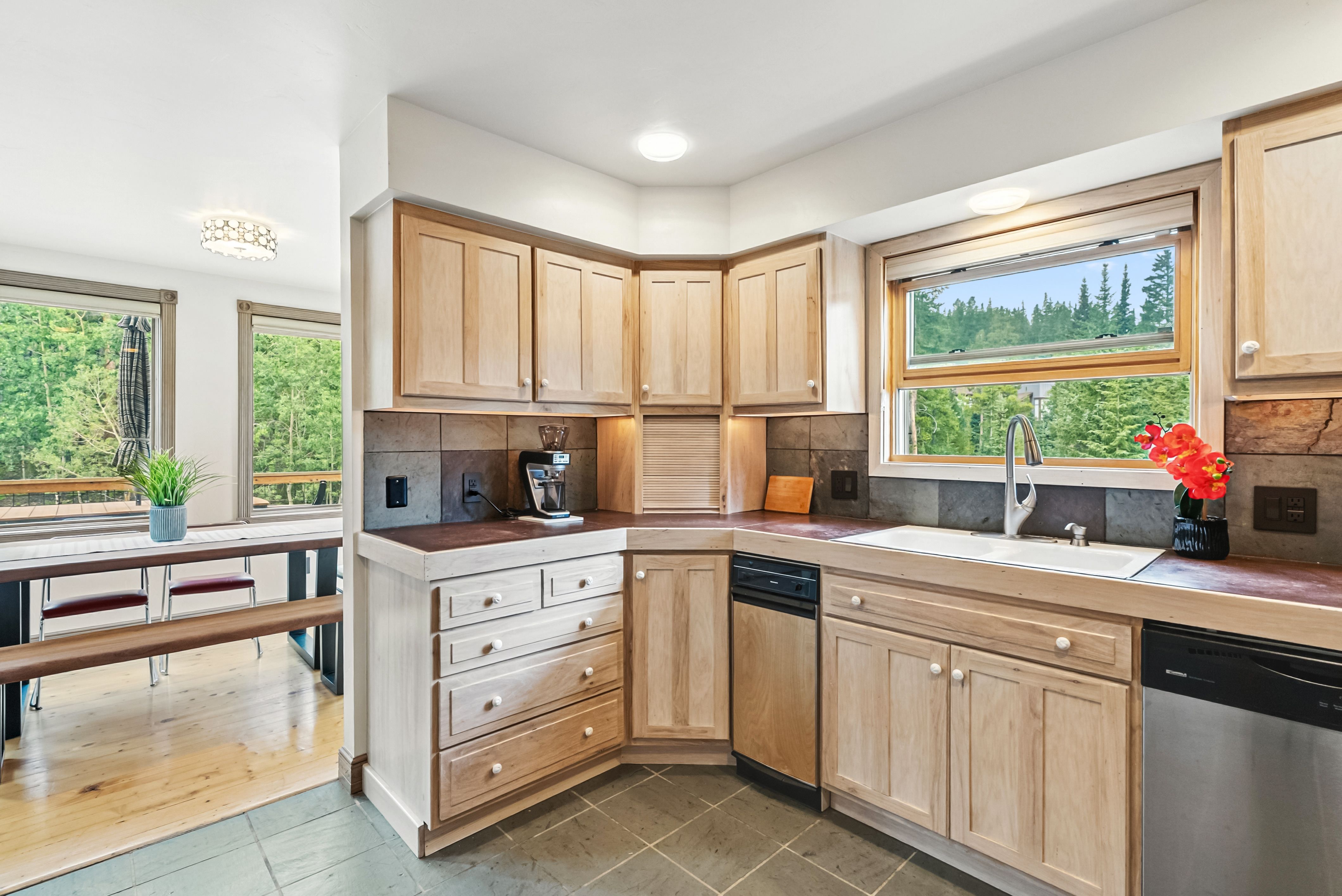 482 Spruce Creek Road 