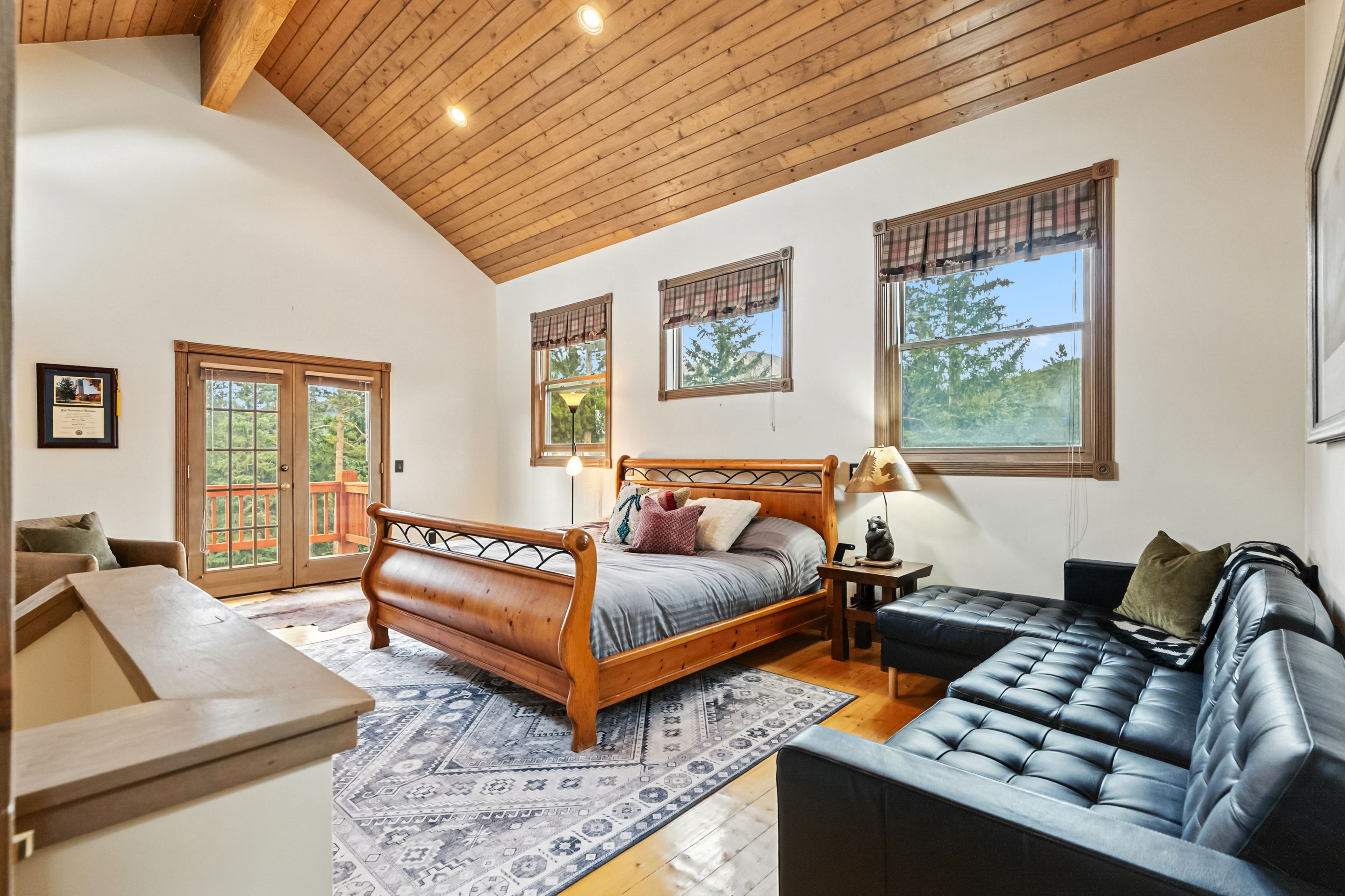482 Spruce Creek Road 