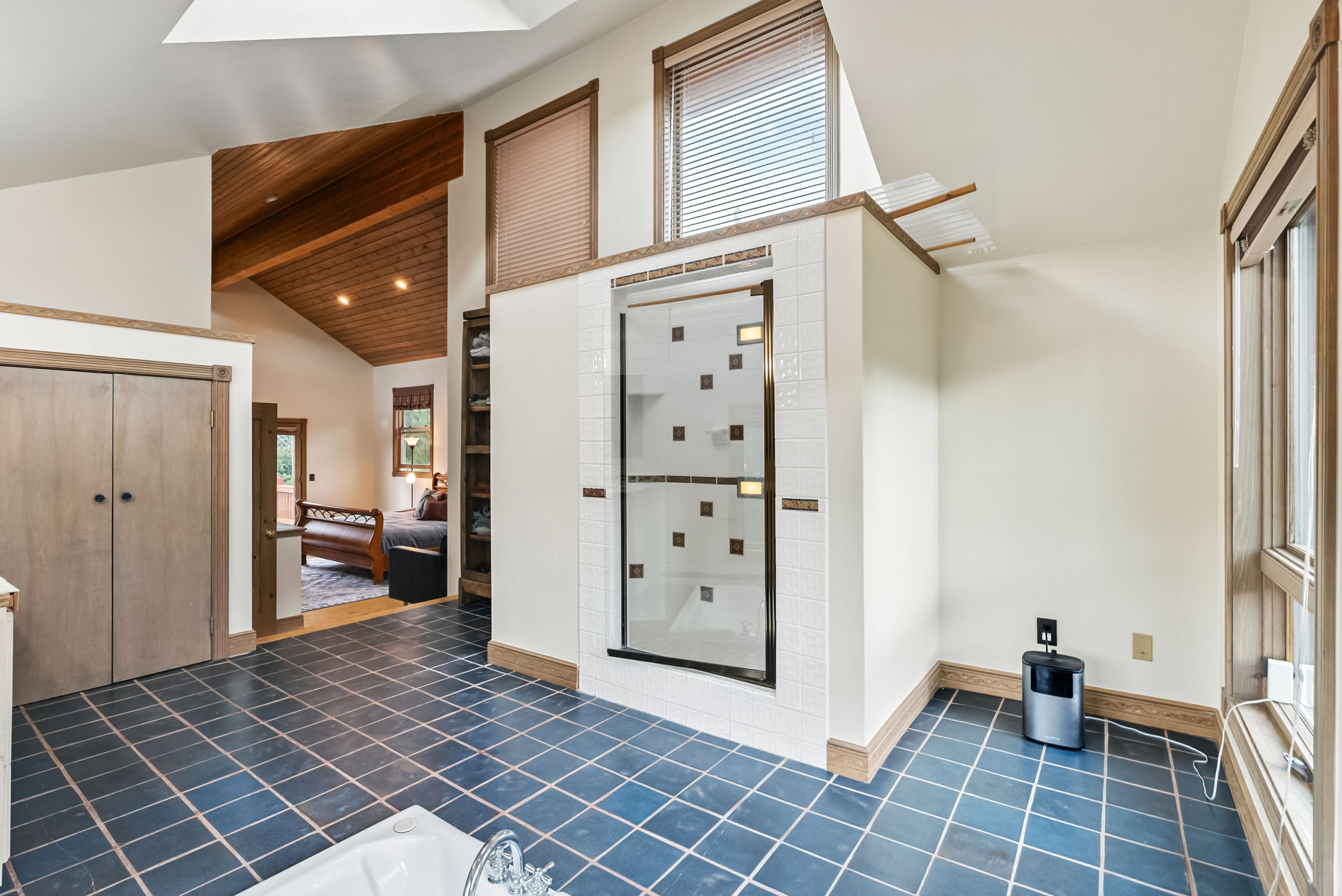 482 Spruce Creek Road 