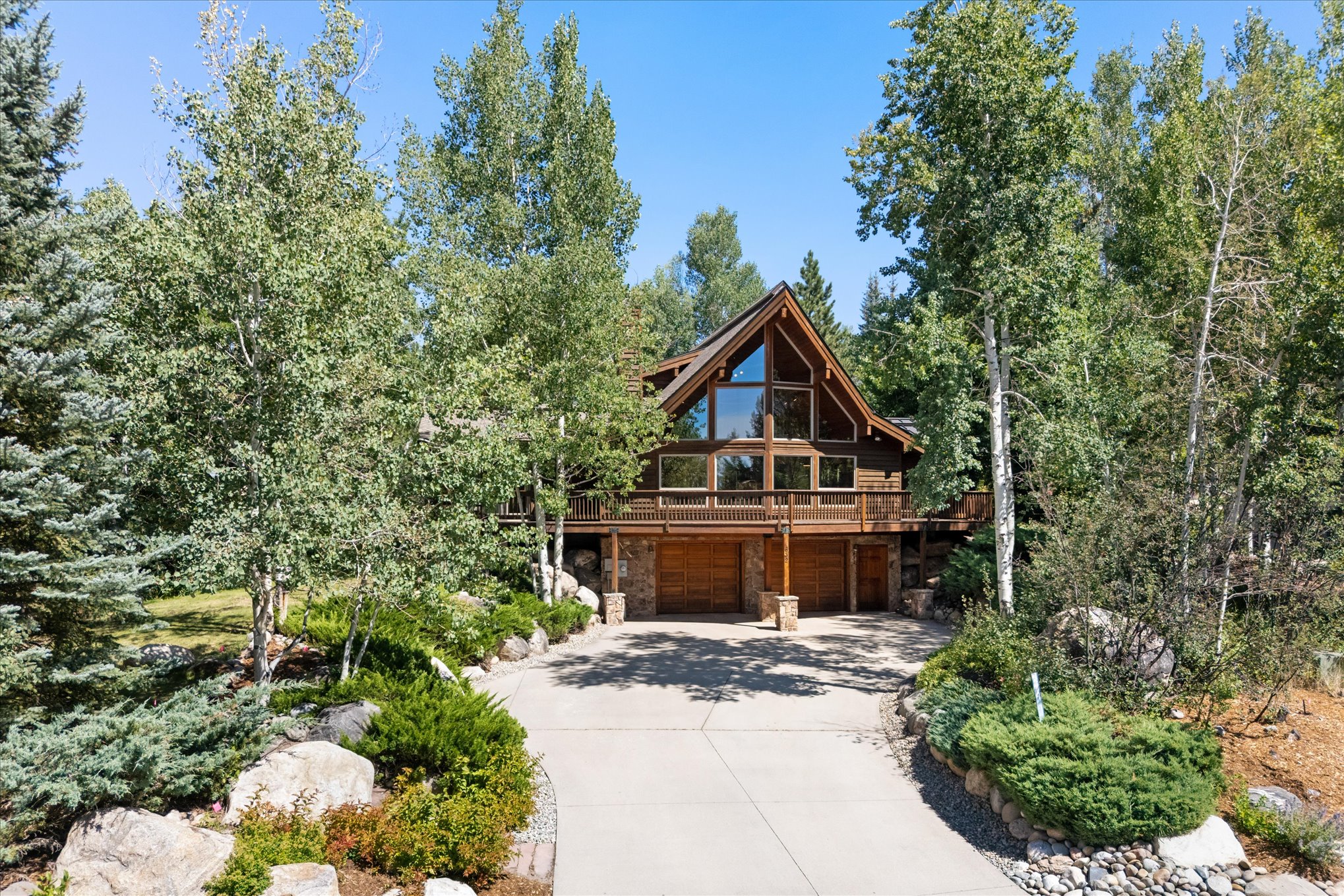 632 Meadowbrook Circle 