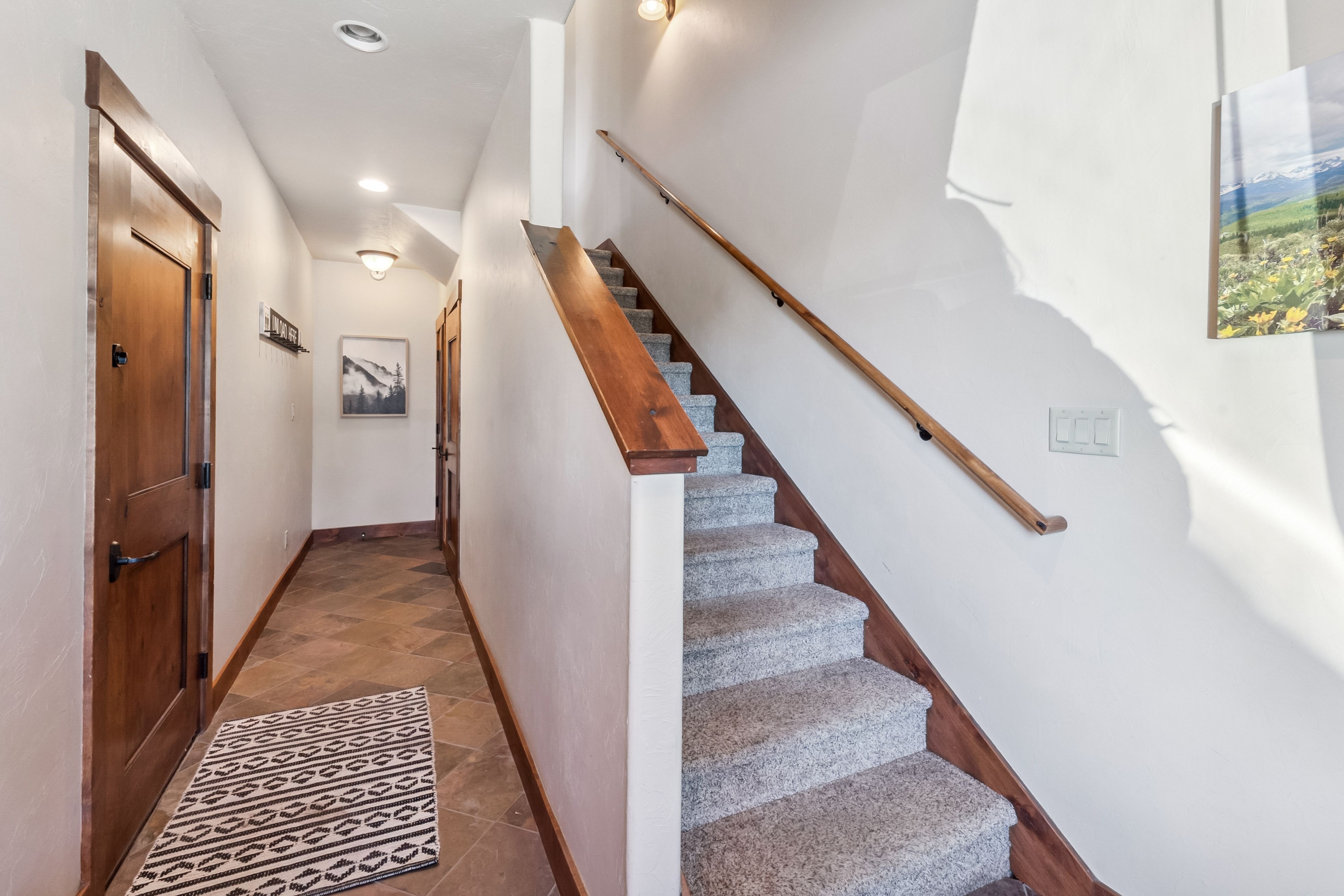 355 Lodge Pole Circle 