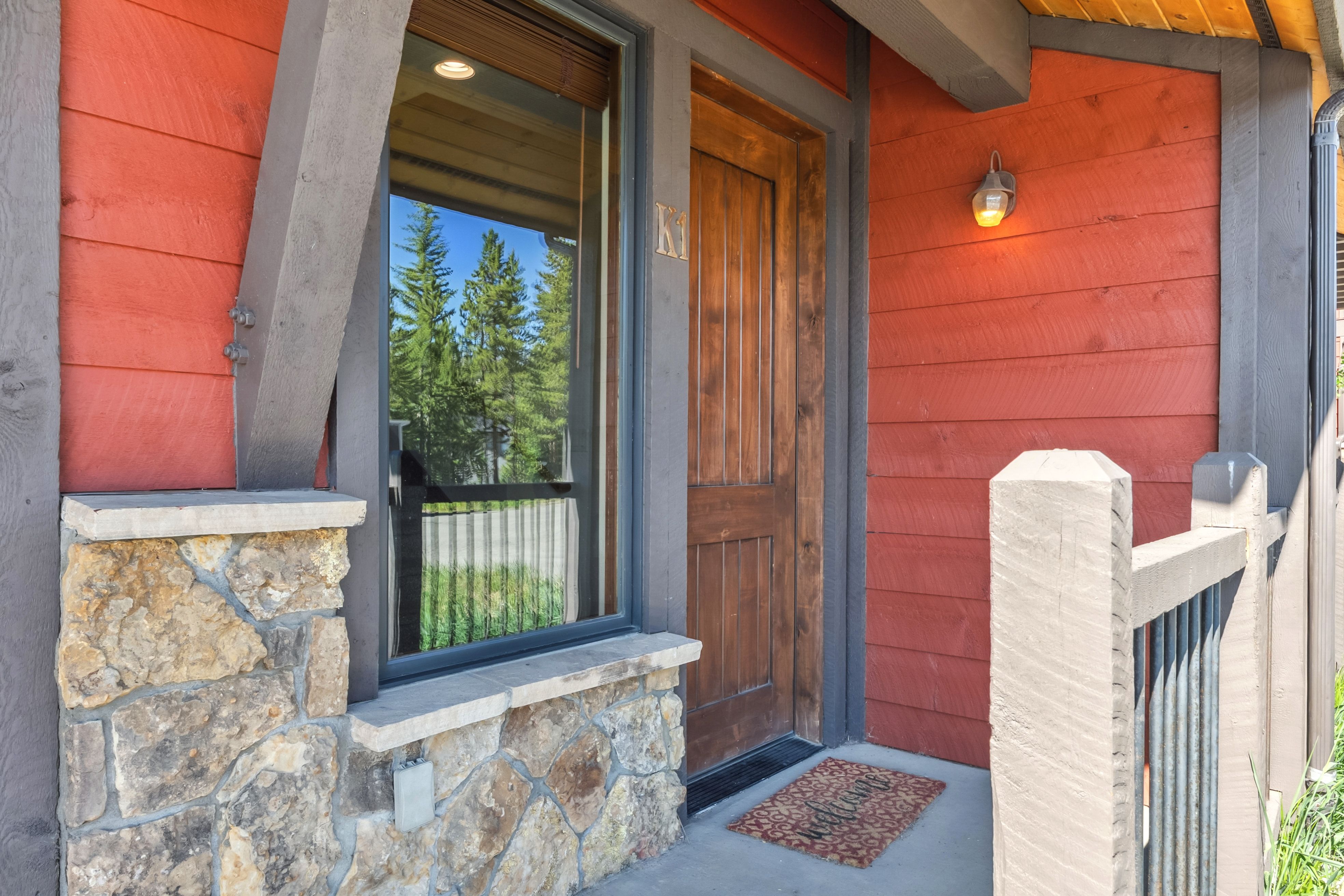 355 Lodge Pole Circle 