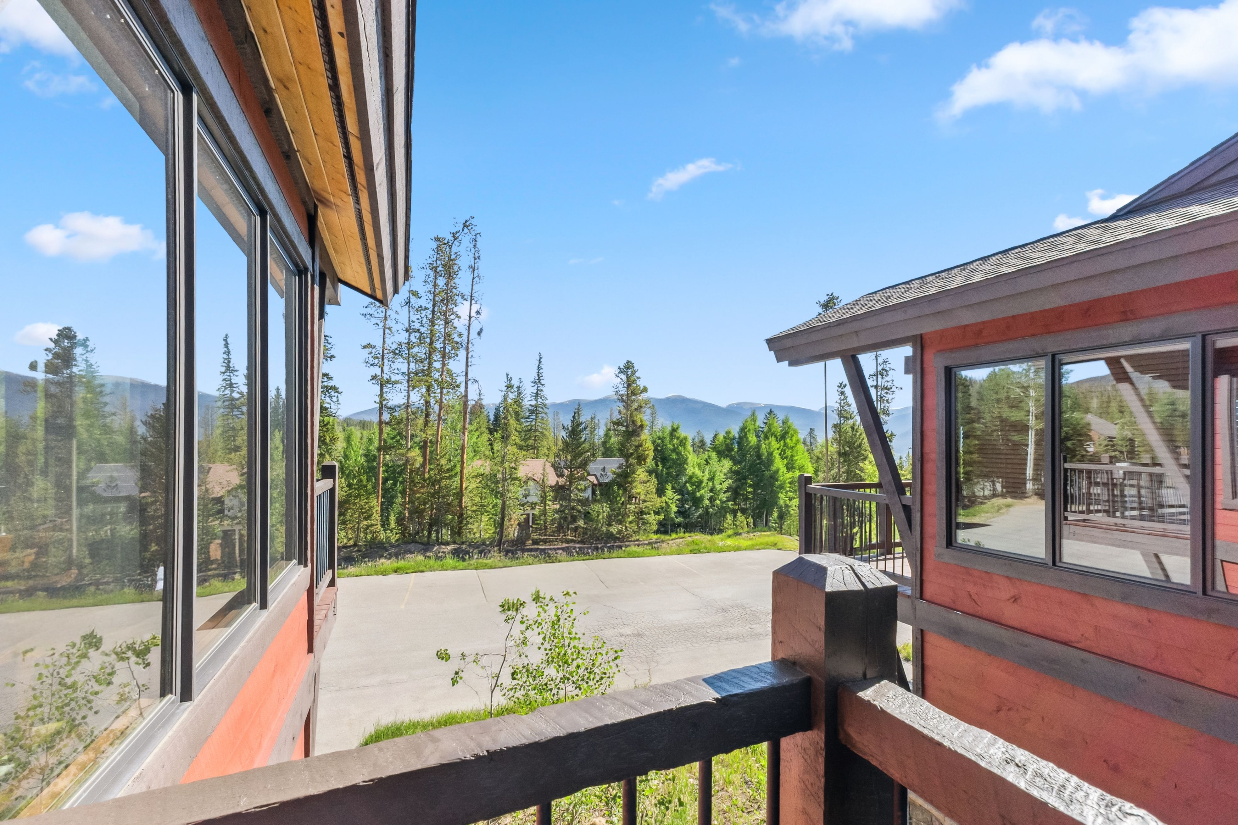 355 Lodge Pole Circle 