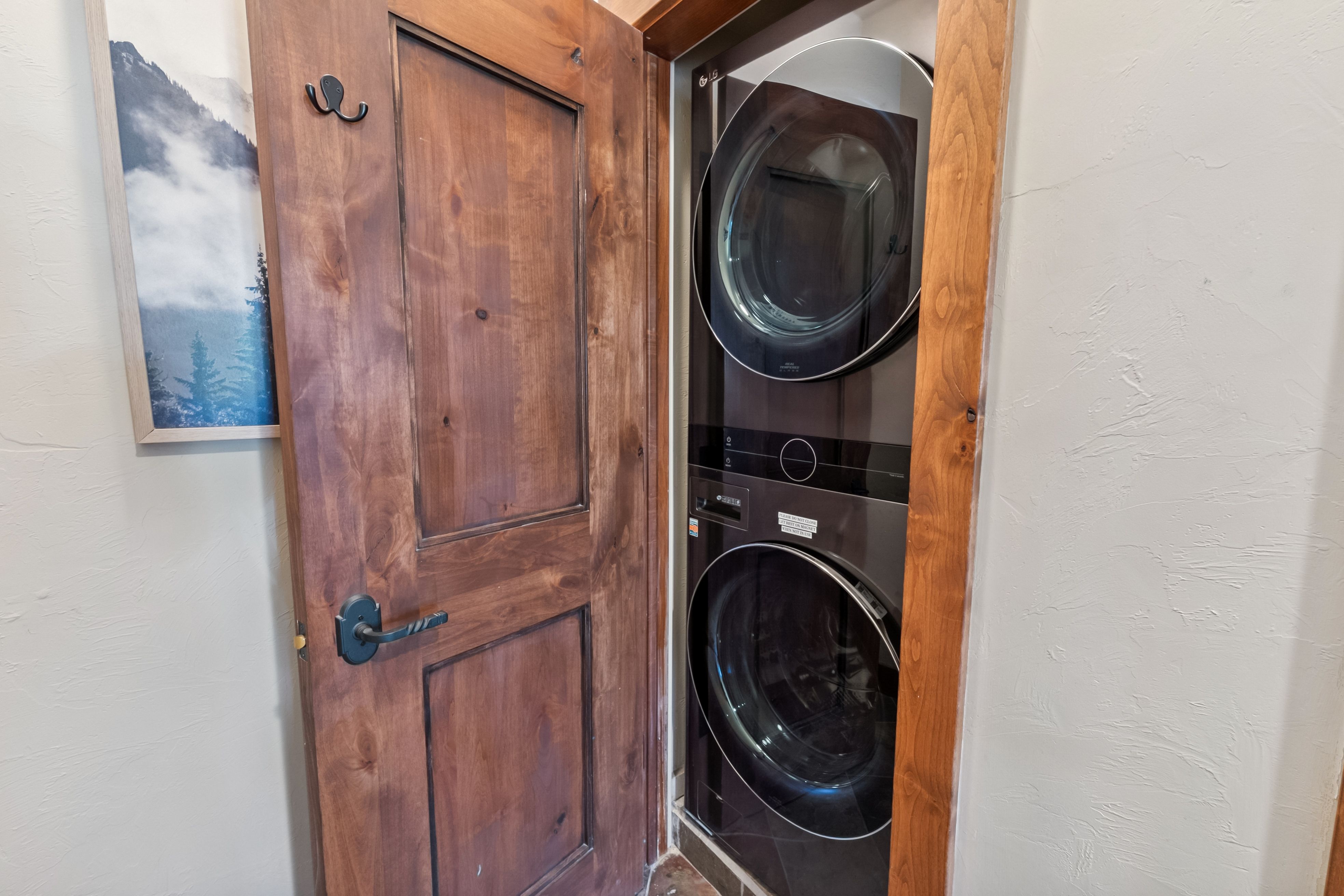 355 Lodge Pole Circle 