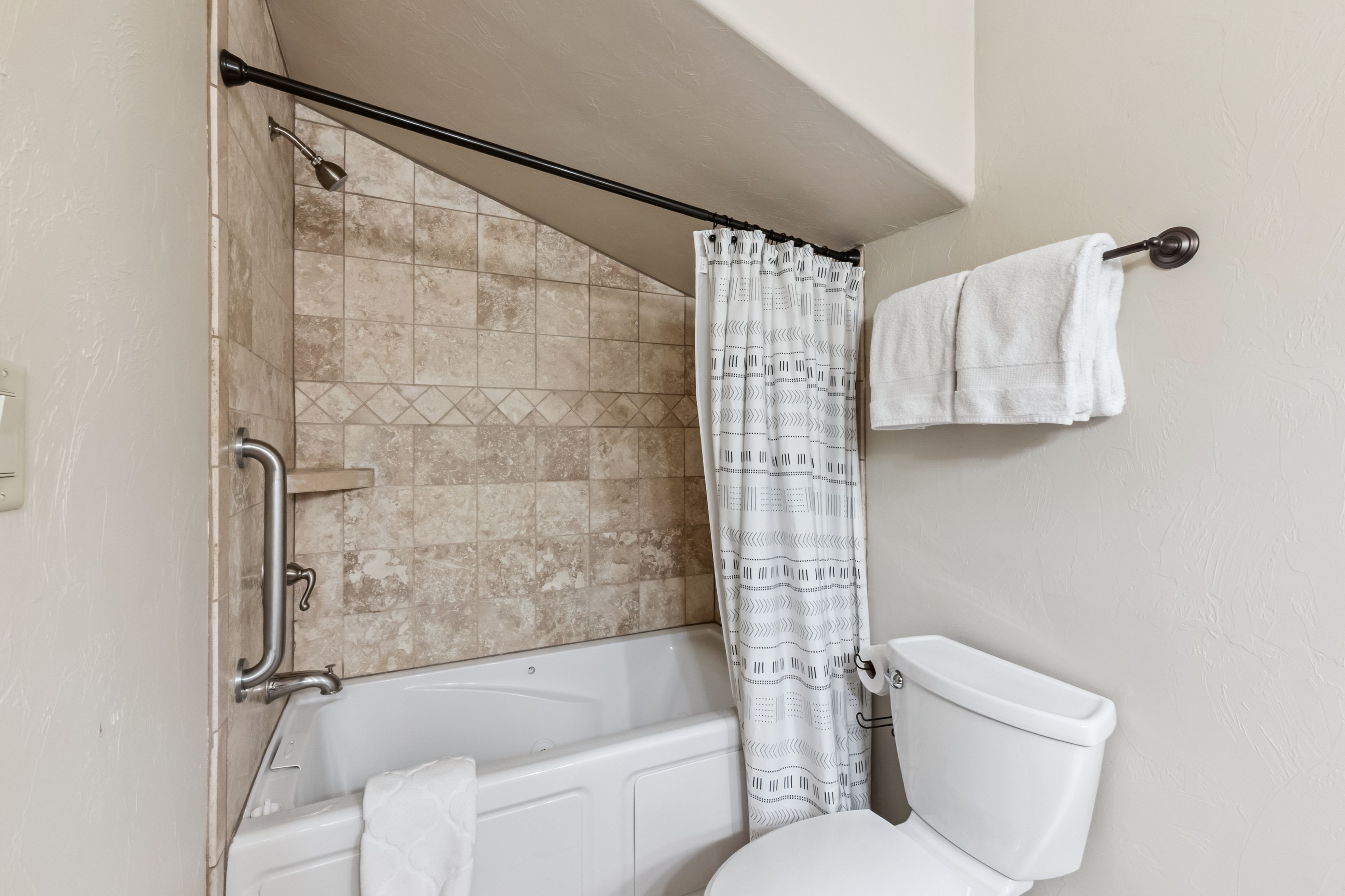 355 Lodge Pole Circle 