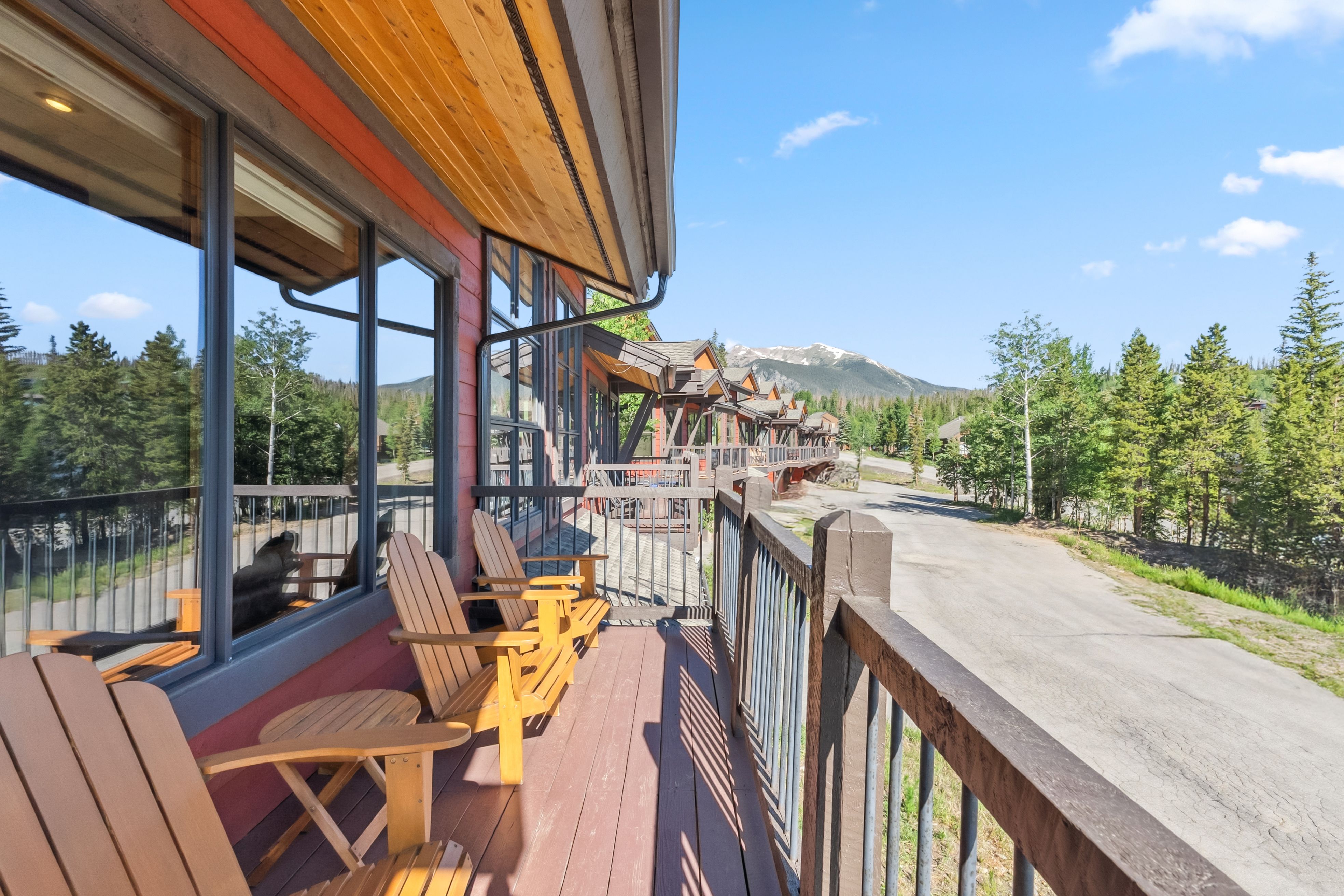 355 Lodge Pole Circle 