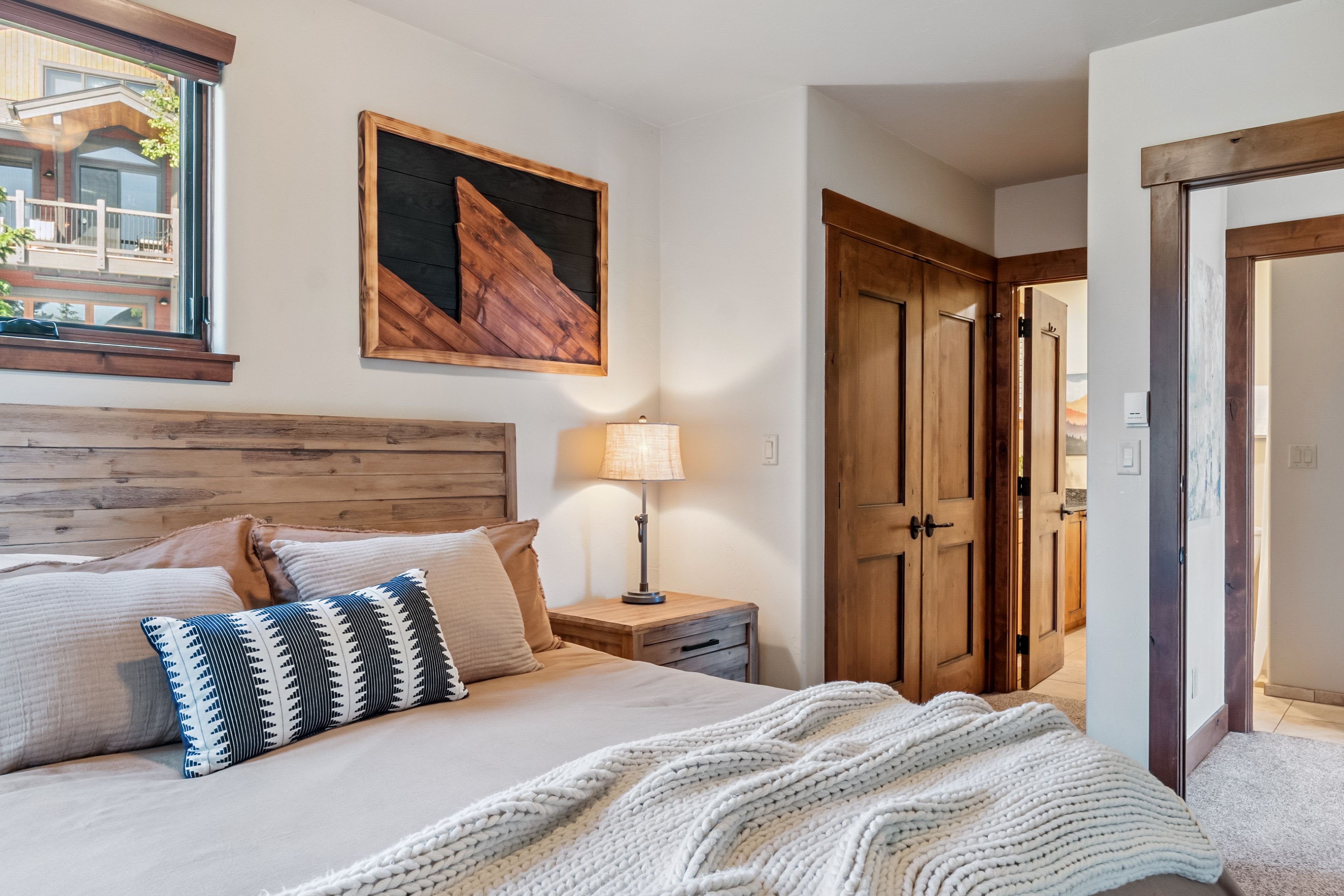 355 Lodge Pole Circle 