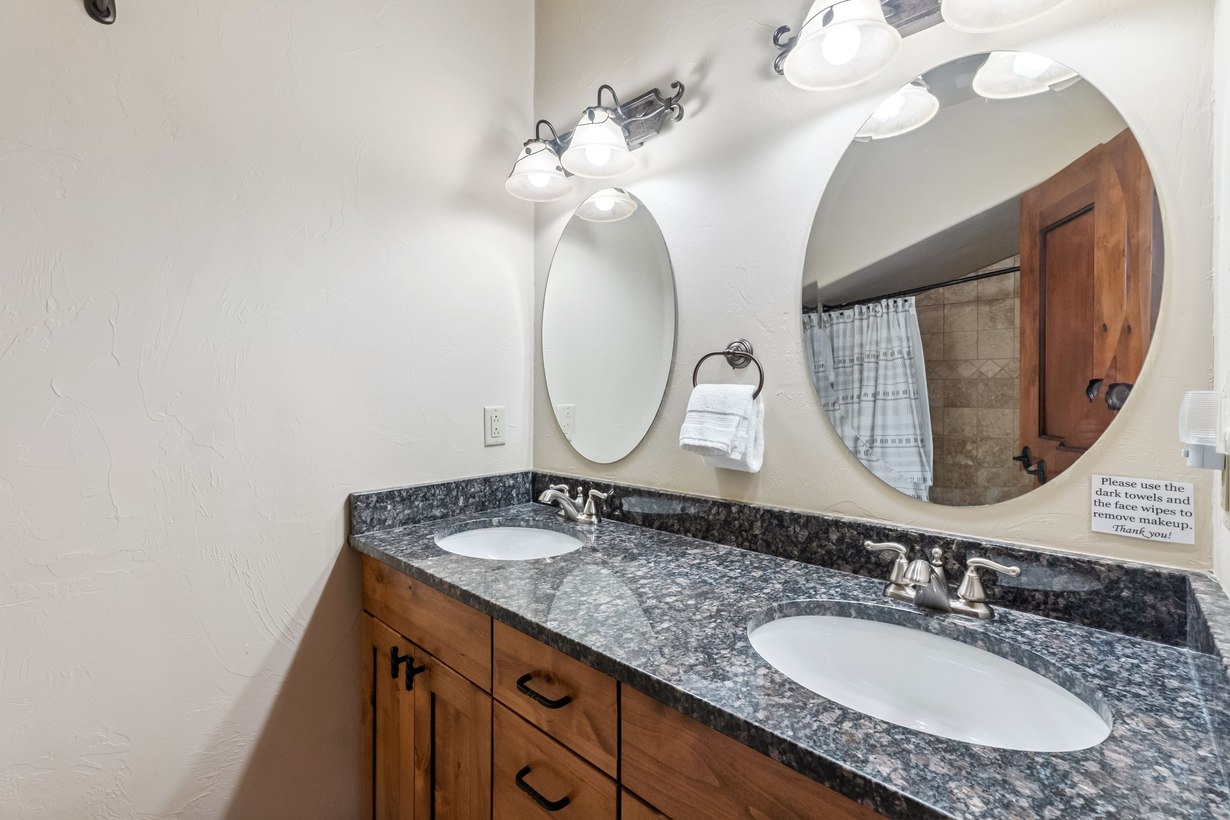 355 Lodge Pole Circle 