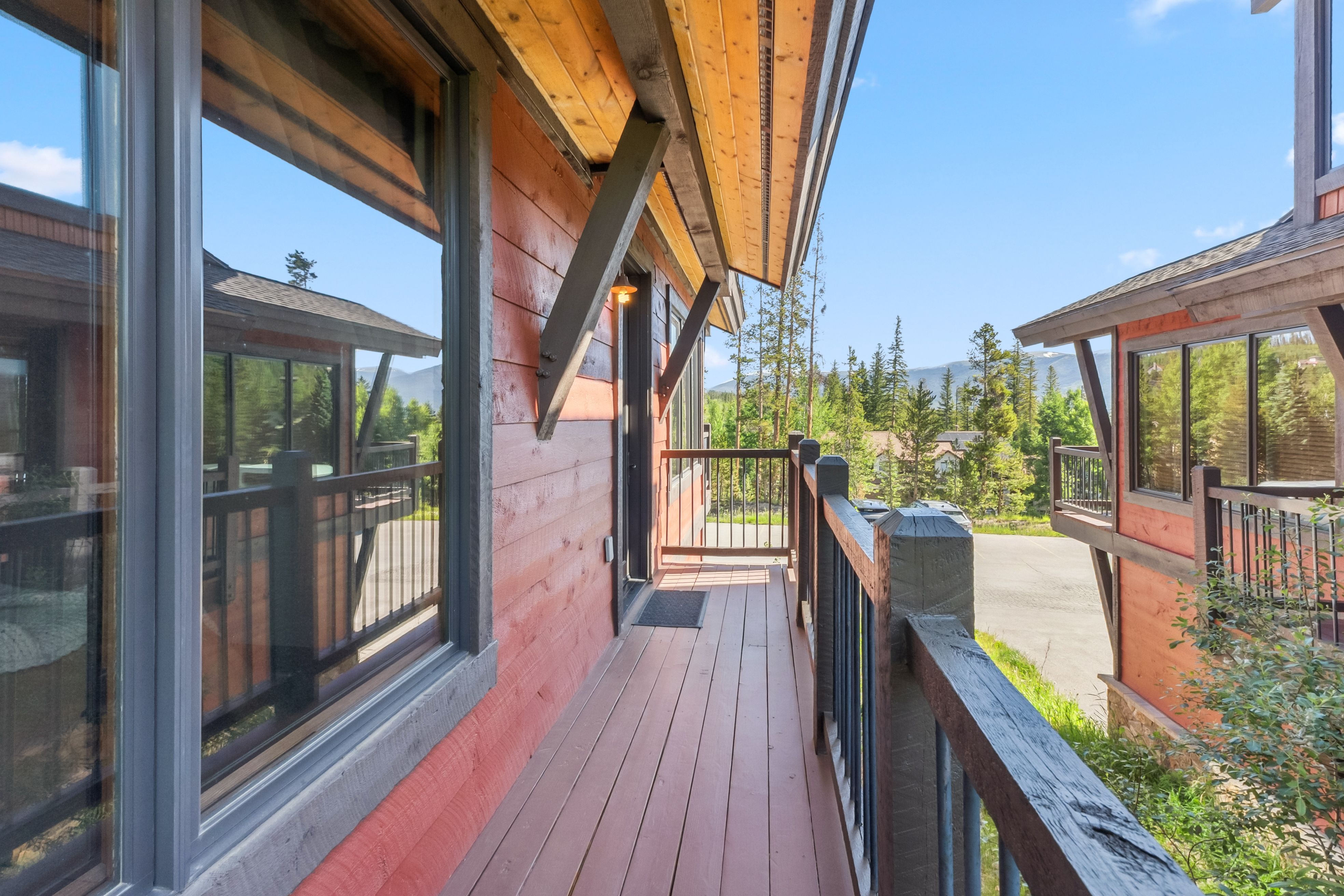 355 Lodge Pole Circle 