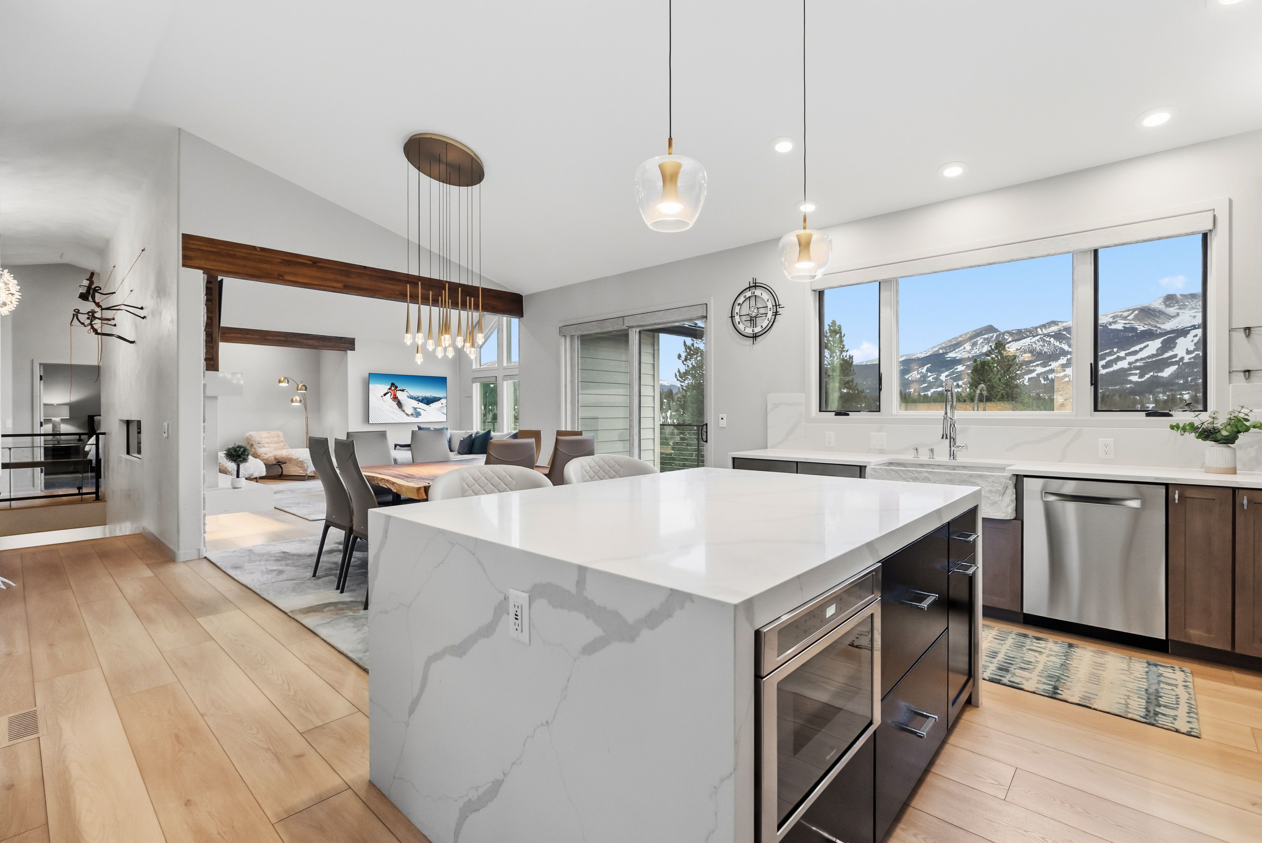 456 Forest Hills Drive 