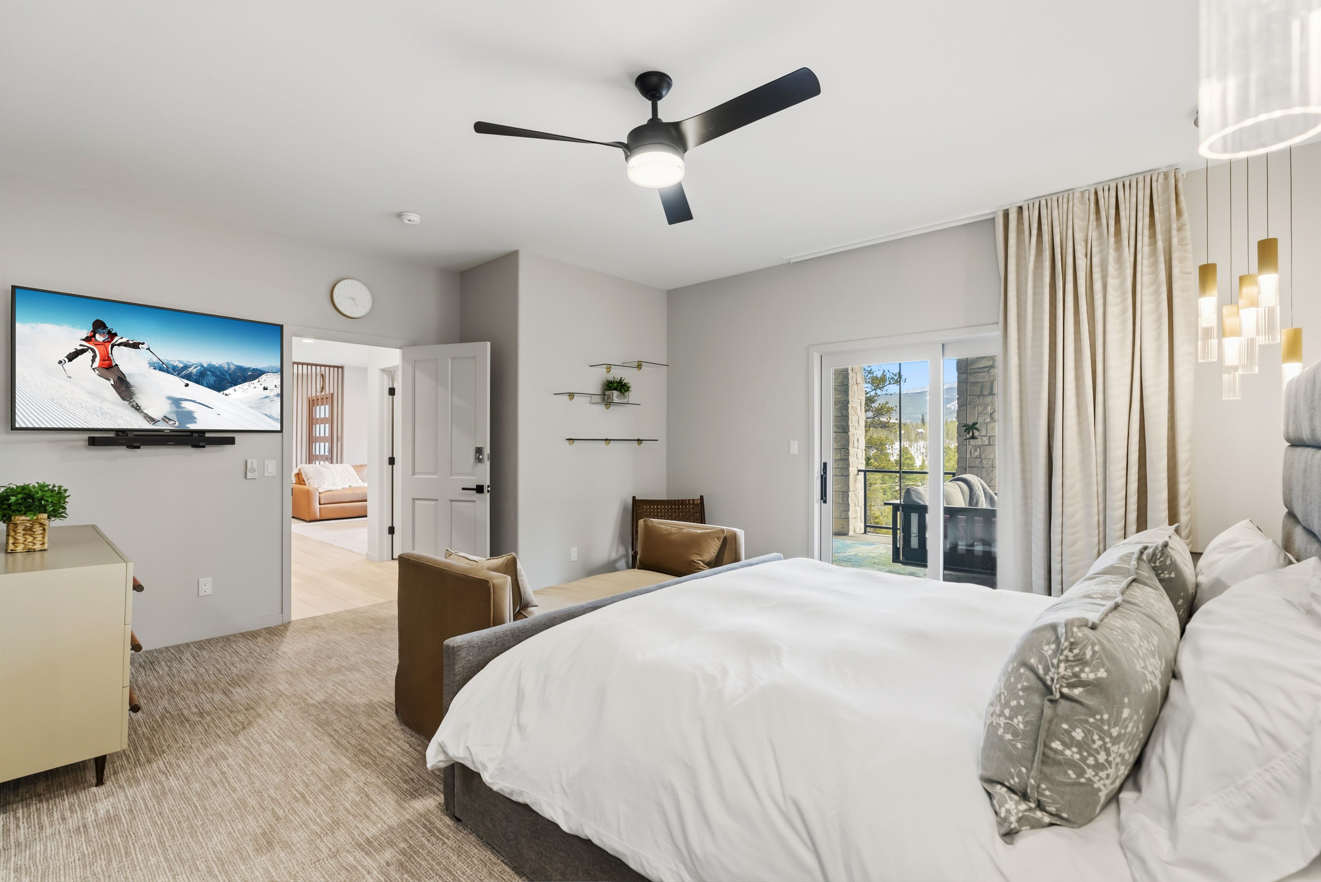 456 Forest Hills Drive 