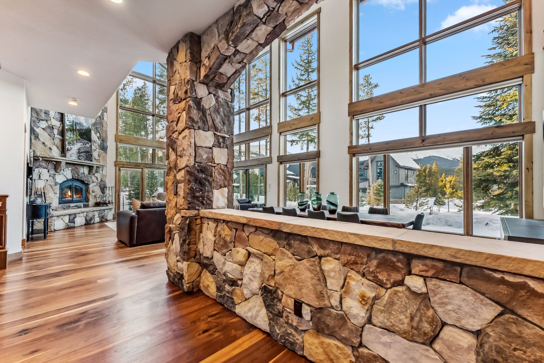127 Windwood Circle 
