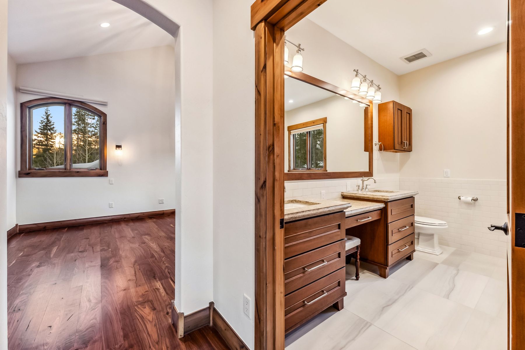 127 Windwood Circle 