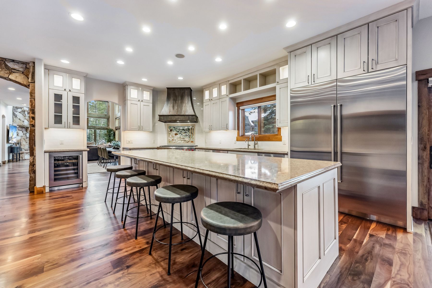 127 Windwood Circle 