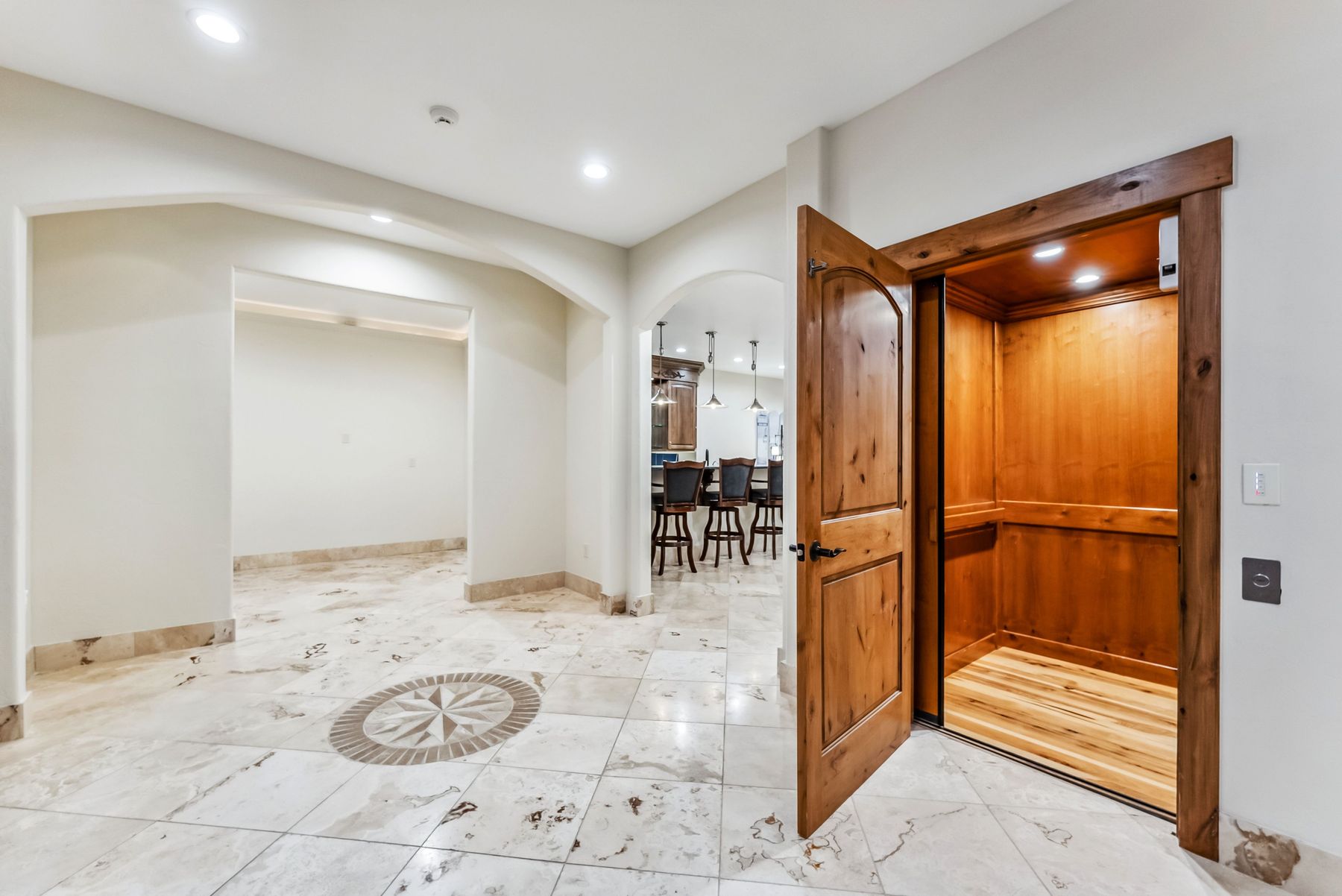 127 Windwood Circle 