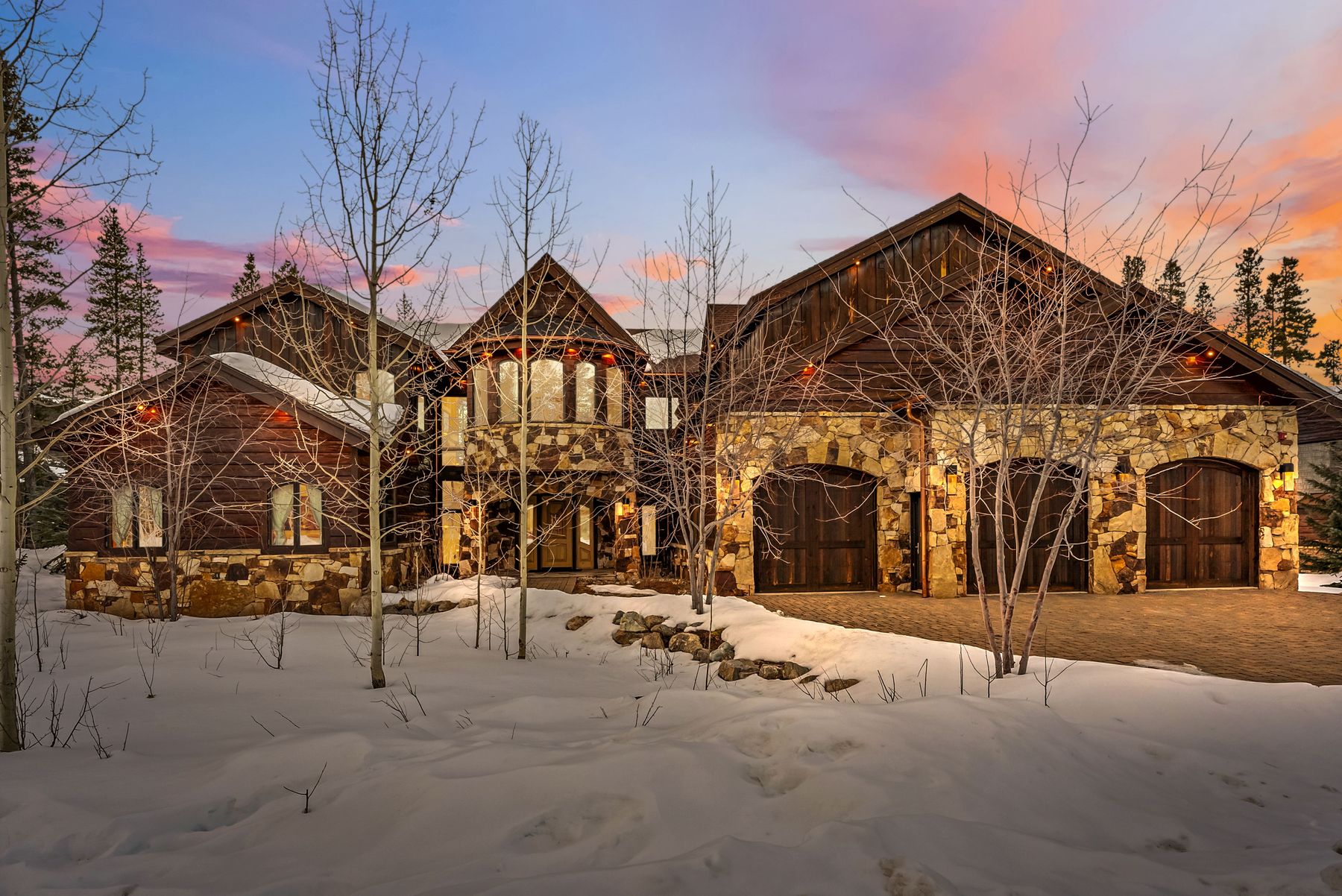 127 Windwood Circle 
