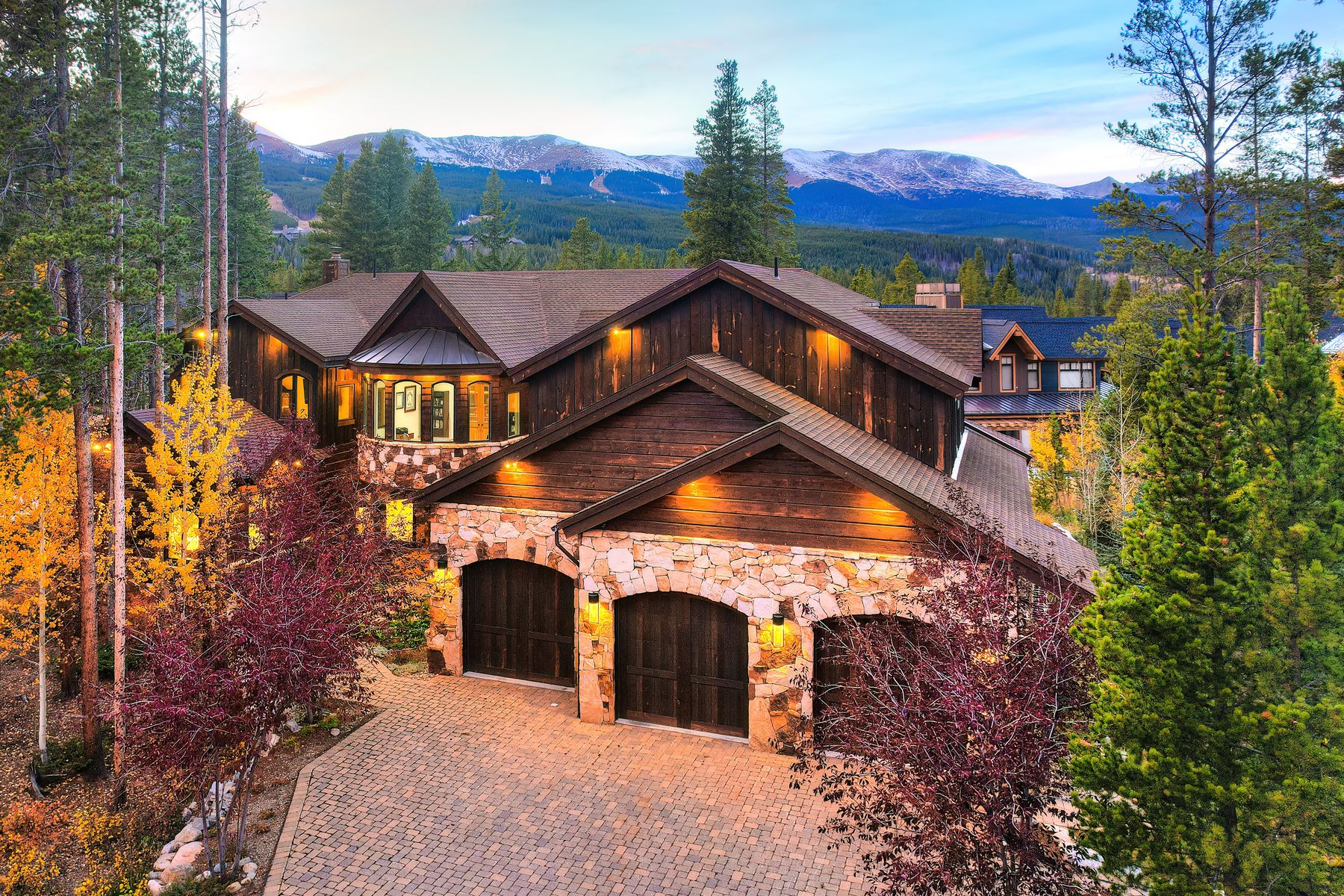 127 Windwood Circle 