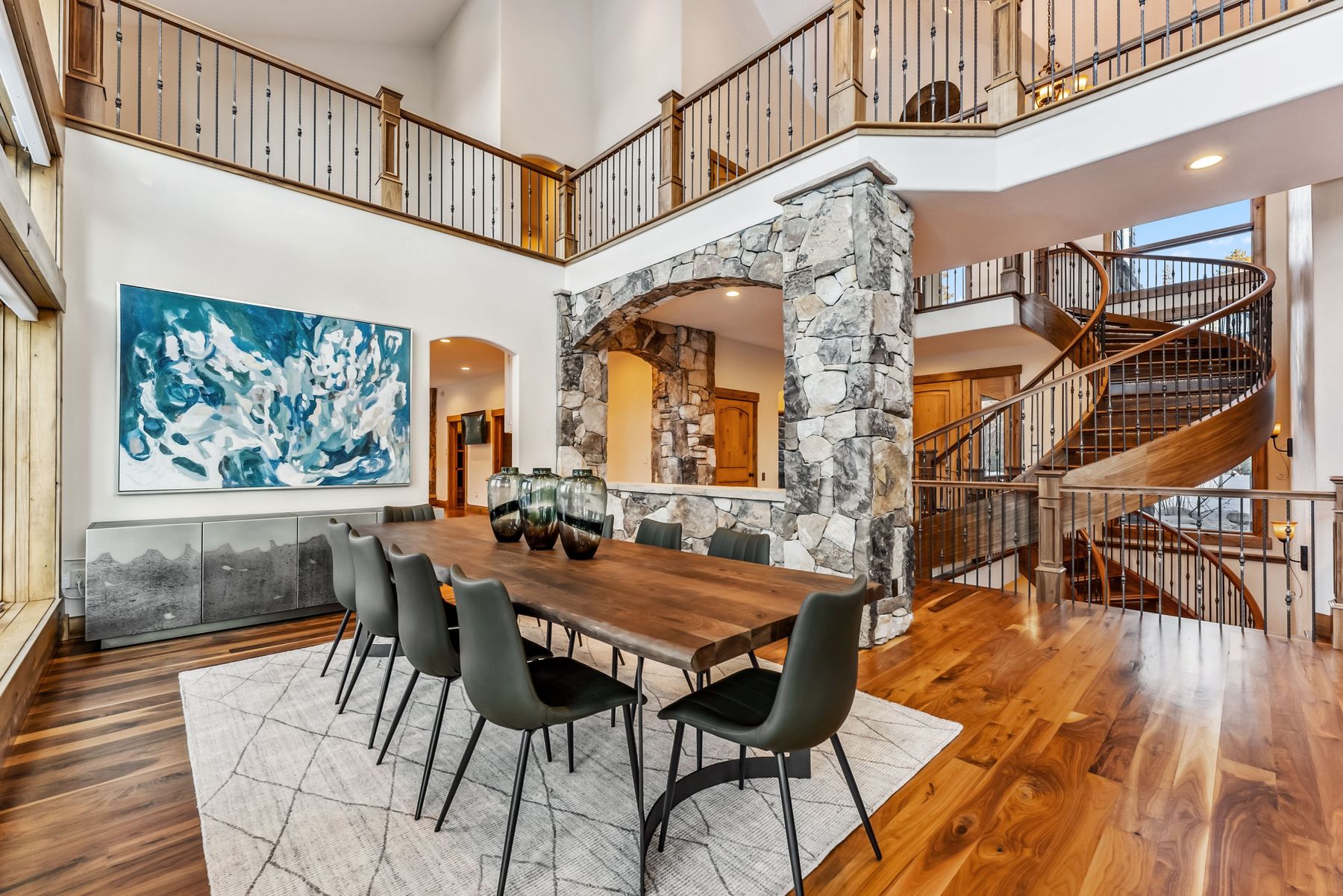 127 Windwood Circle 