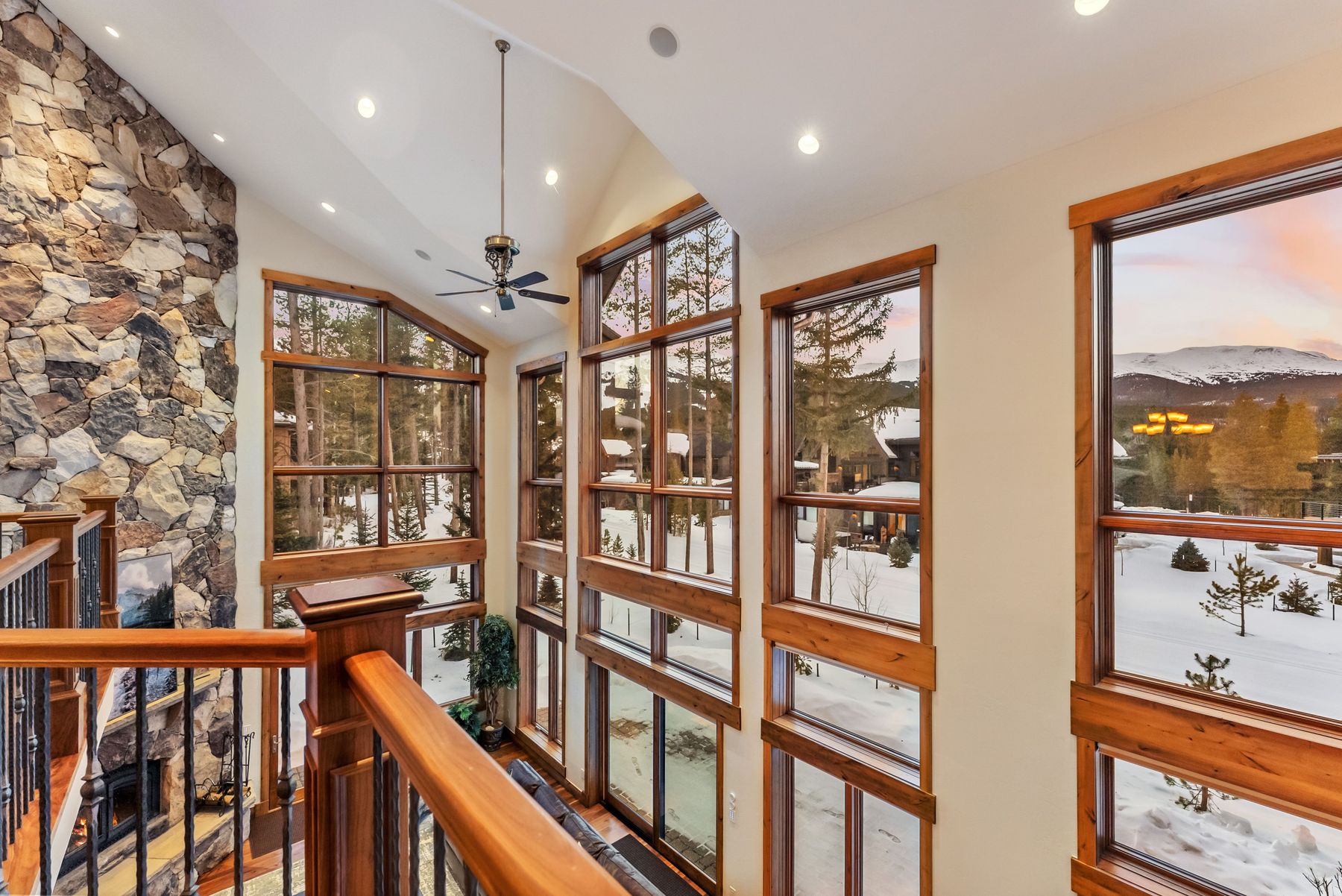 127 Windwood Circle 