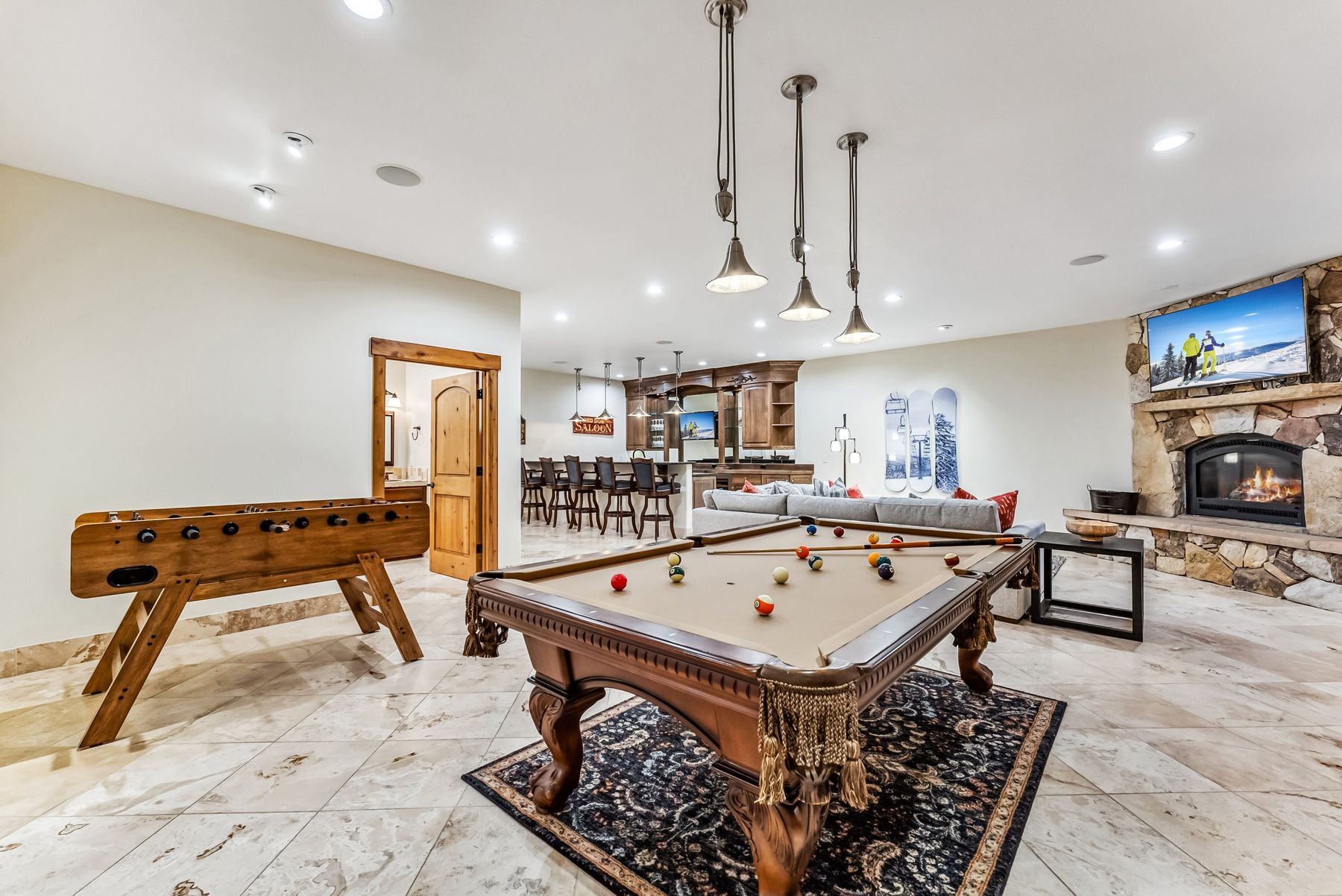 127 Windwood Circle 