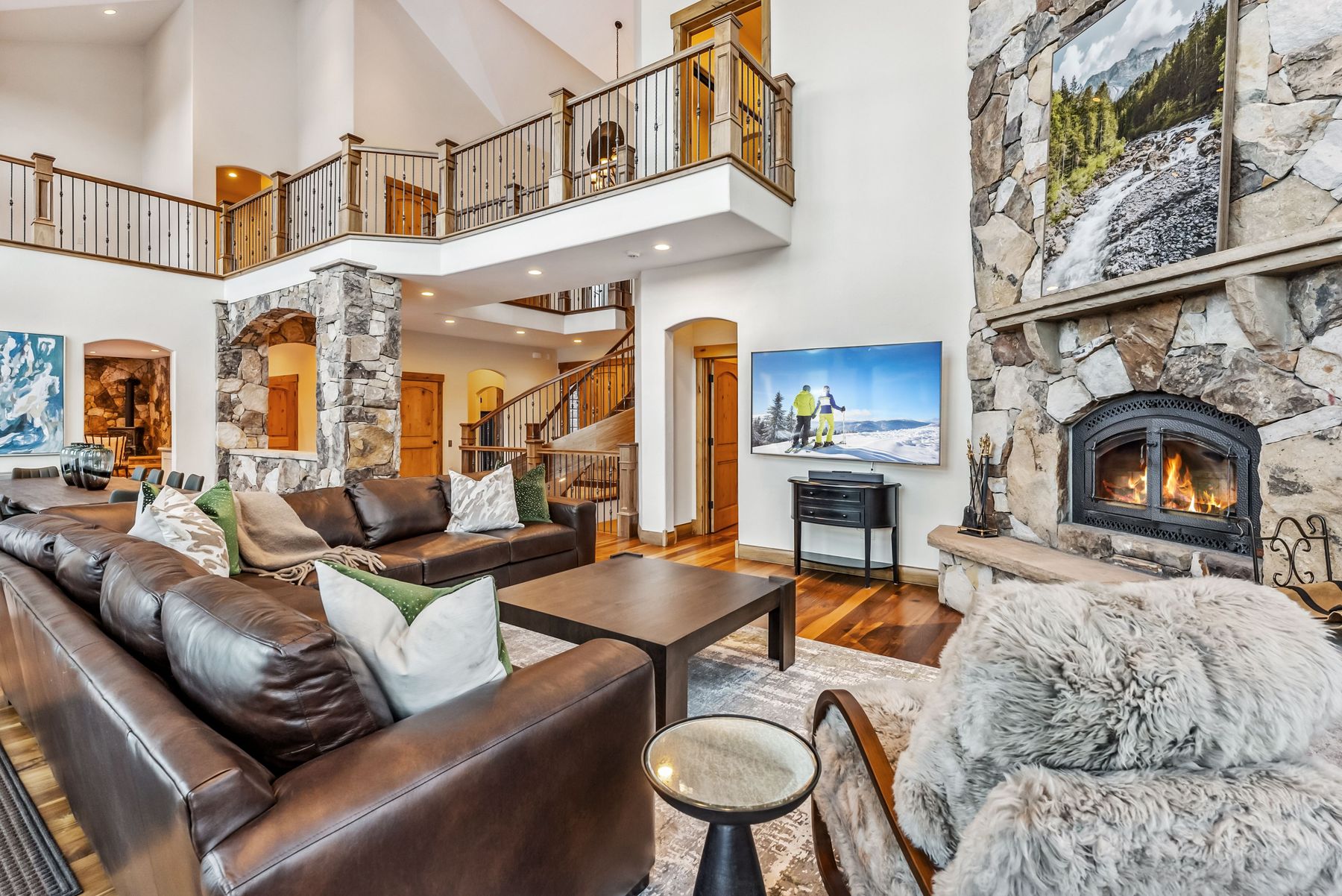 127 Windwood Circle 