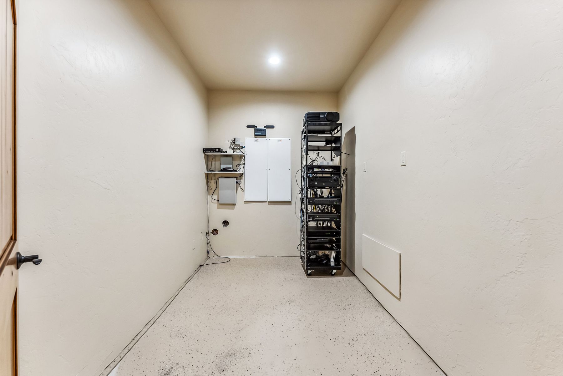127 Windwood Circle 
