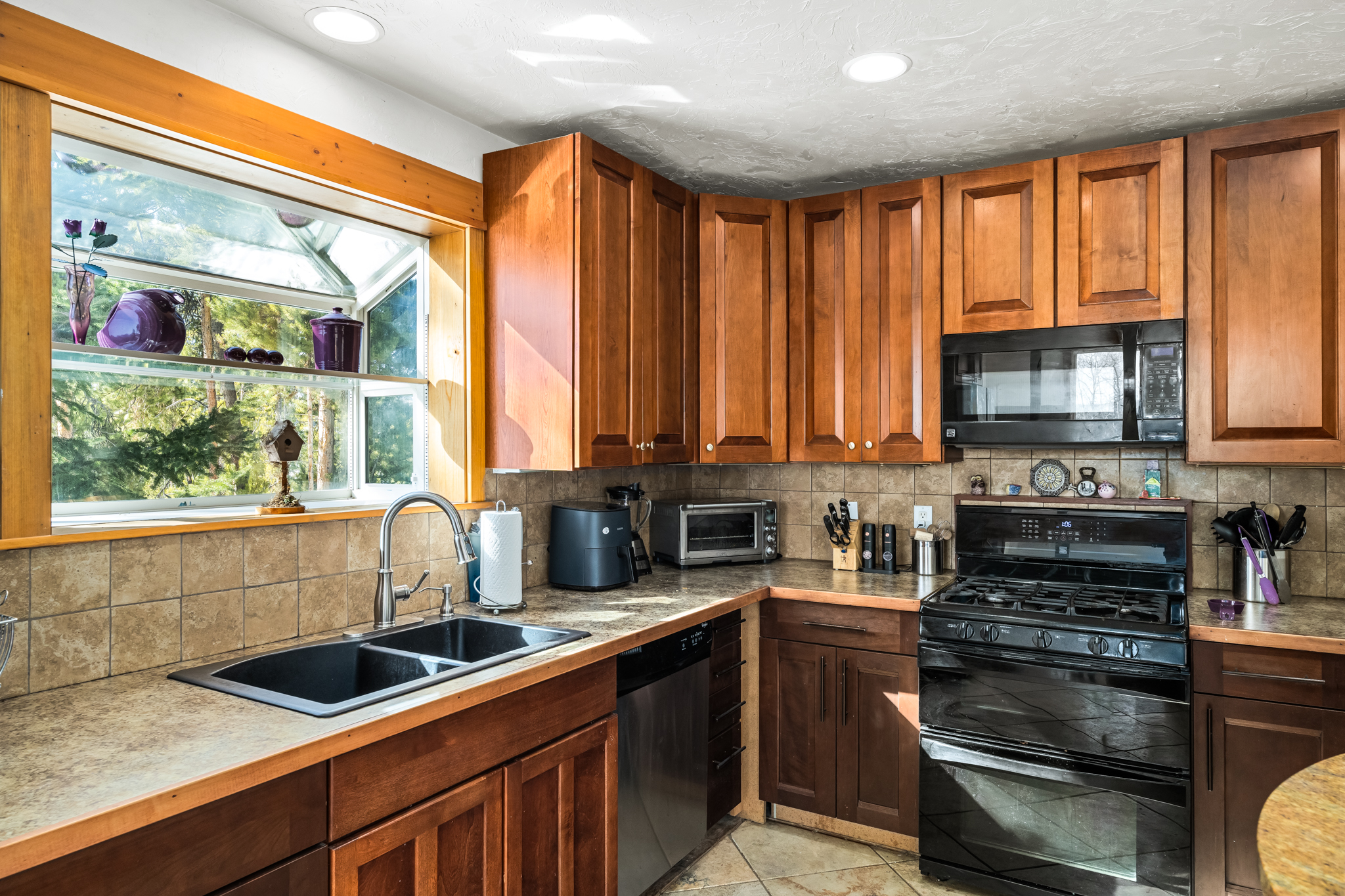 33533 Seneca Trail 