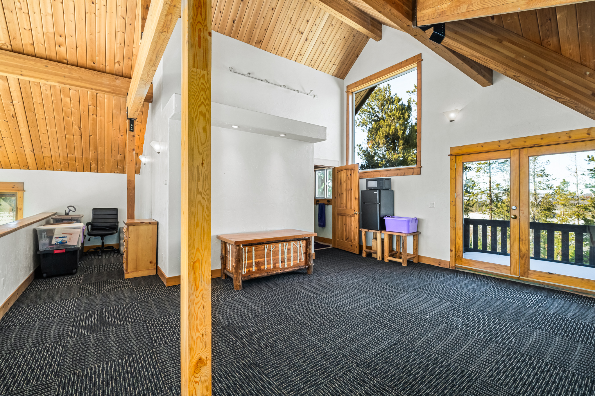 33533 Seneca Trail 