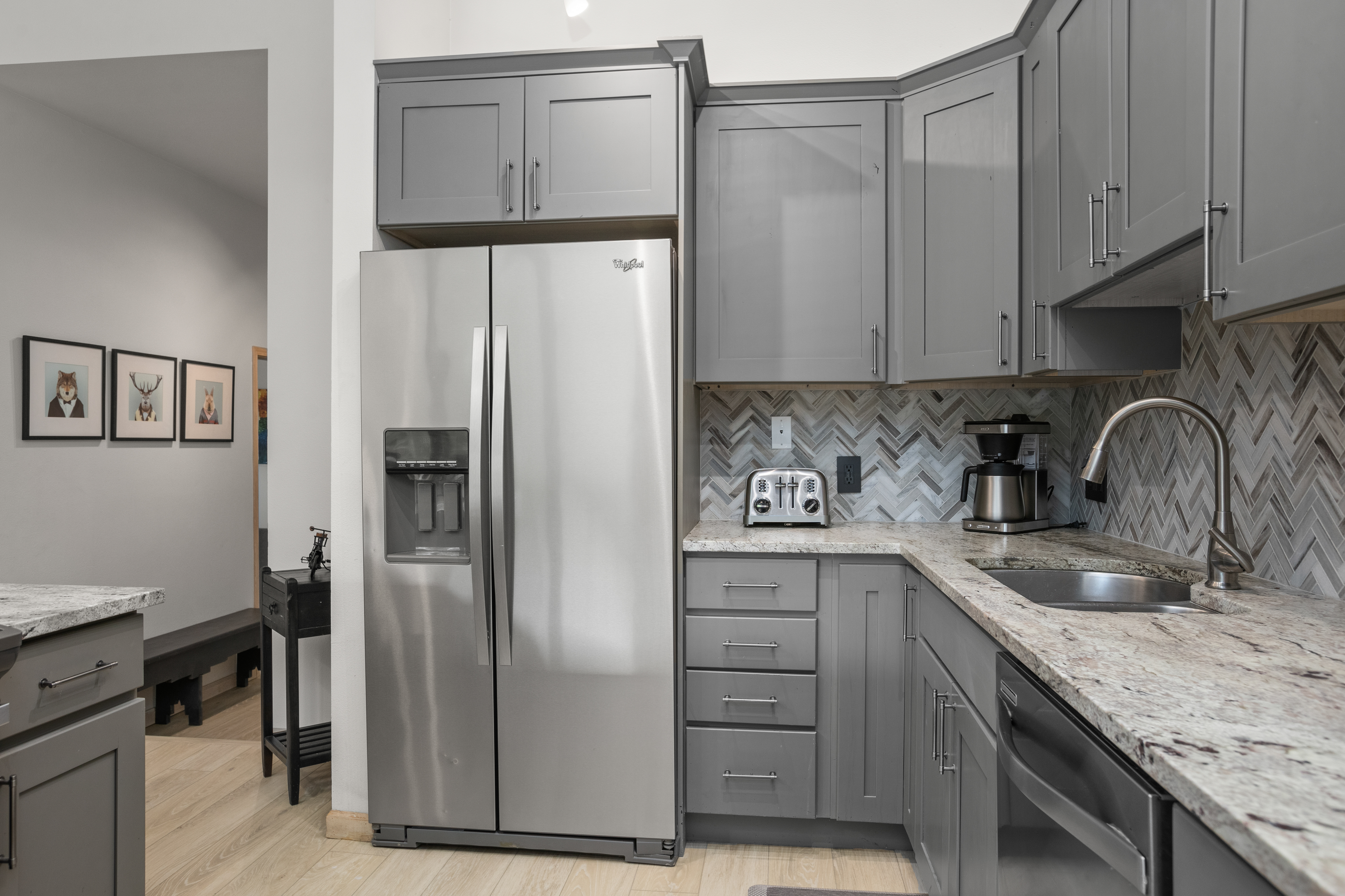 2000 Ski Time Square Drive Unit # 106