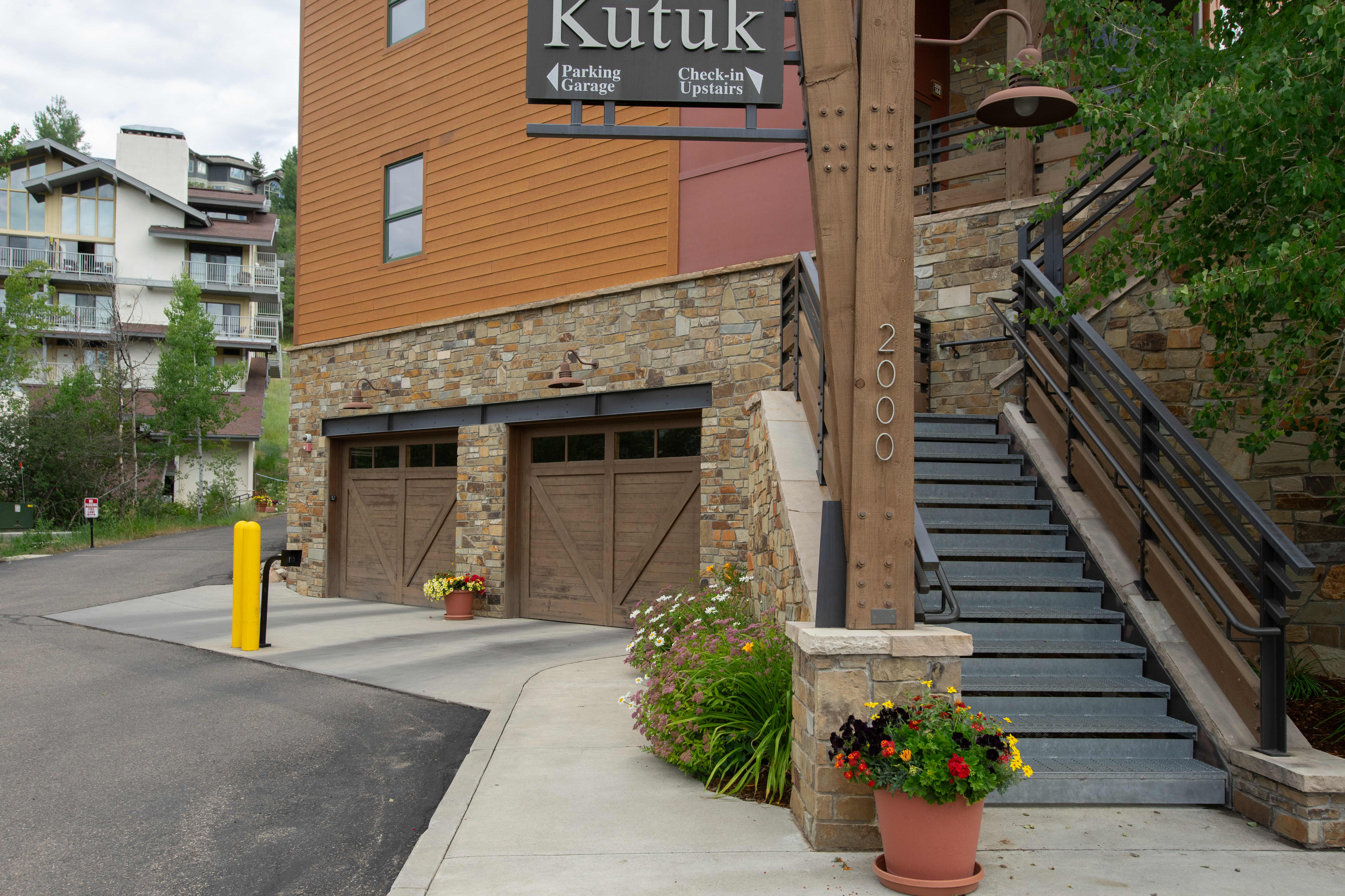 2000 Ski Time Square Drive Unit # 106