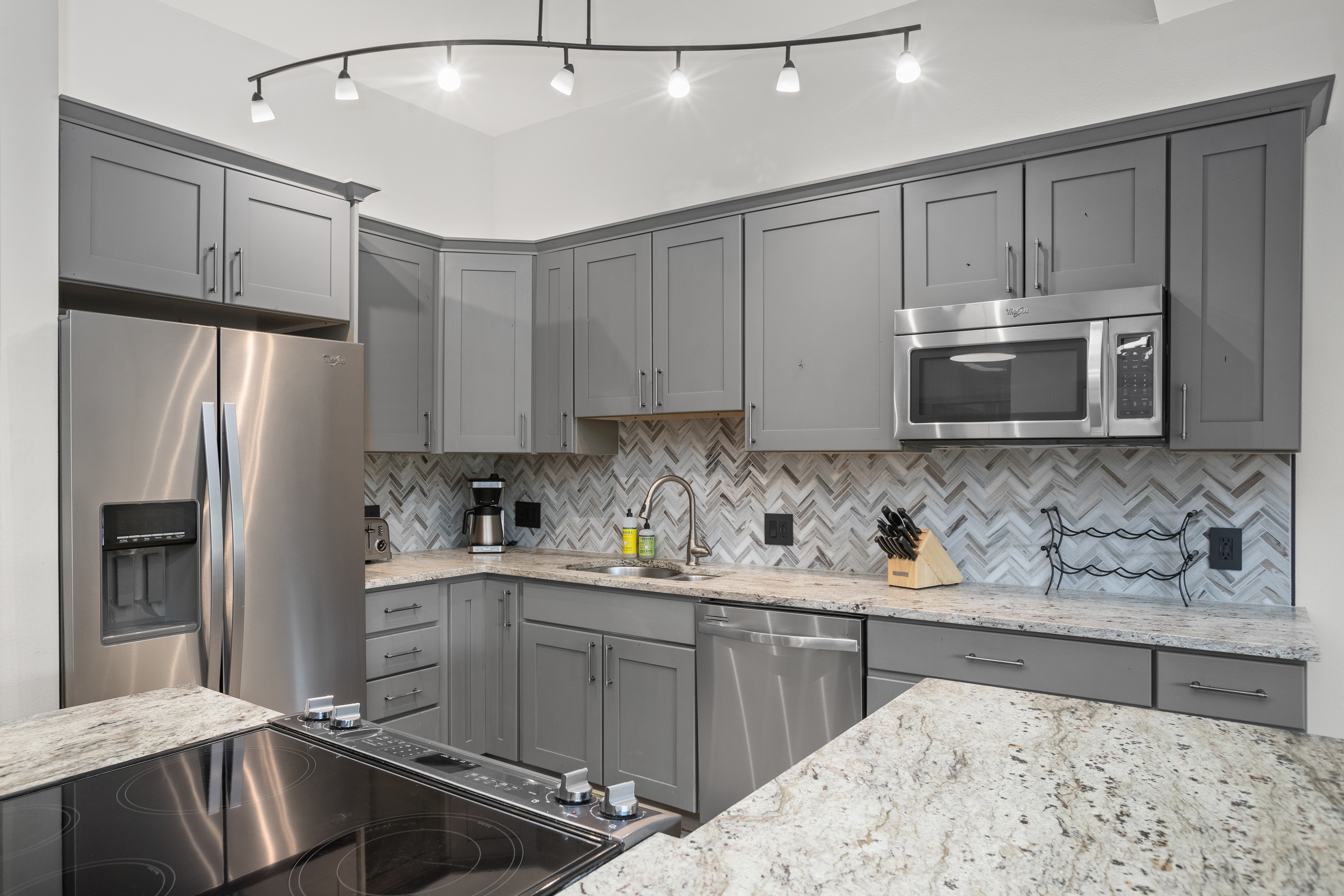 2000 Ski Time Square Drive Unit # 106