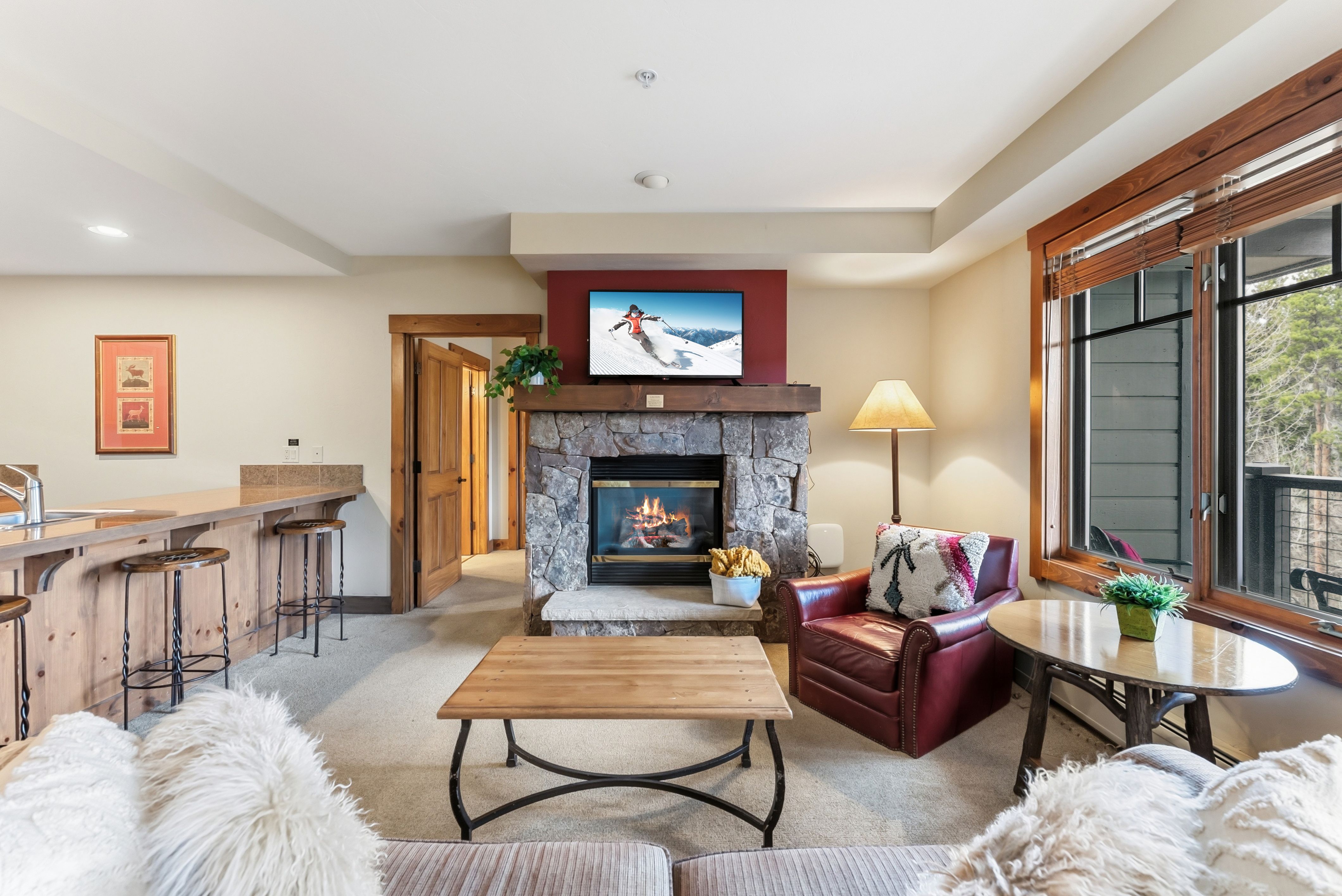 50 Mountain Thunder Drive Unit# 1209