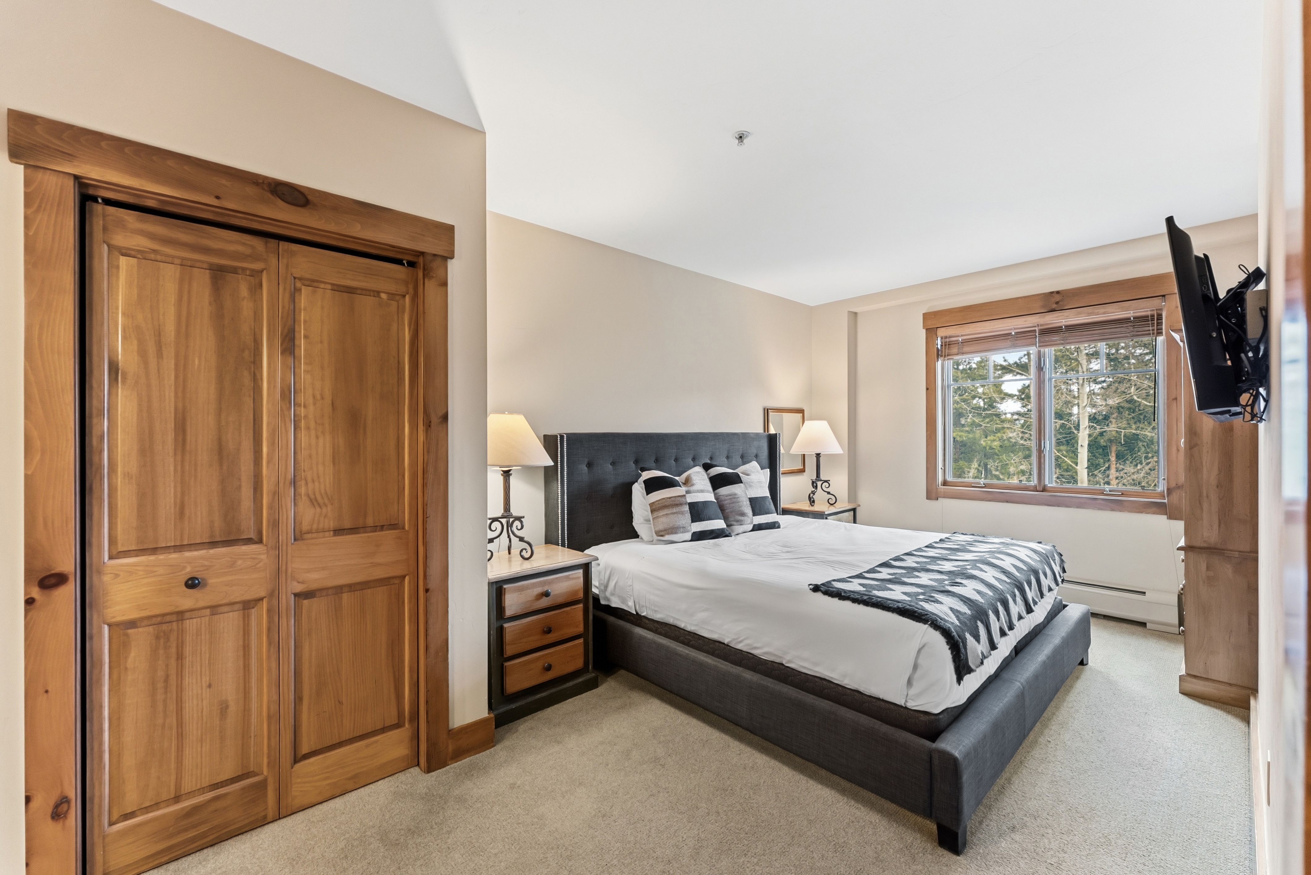 50 Mountain Thunder Drive Unit# 1209