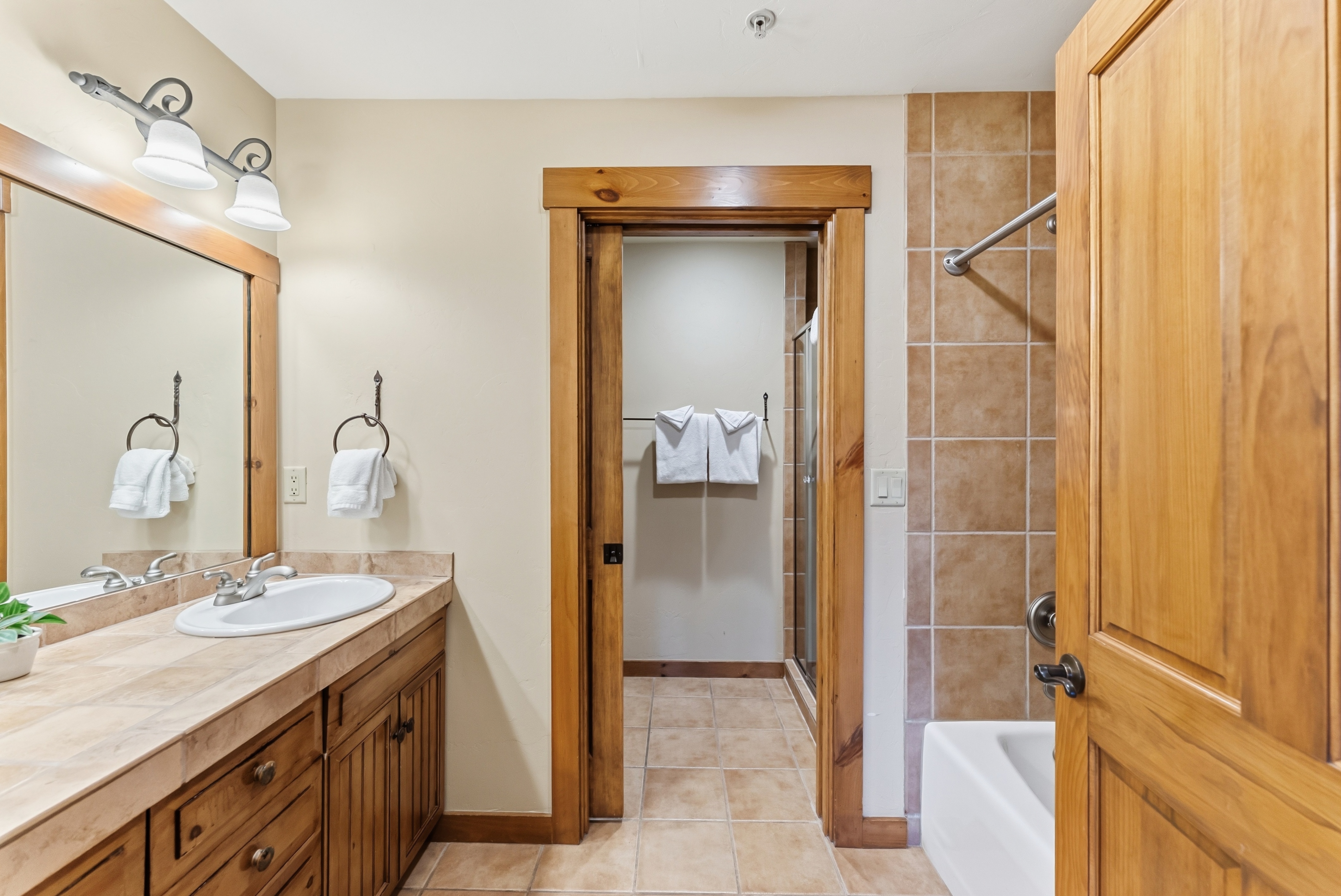 50 Mountain Thunder Drive Unit# 1209