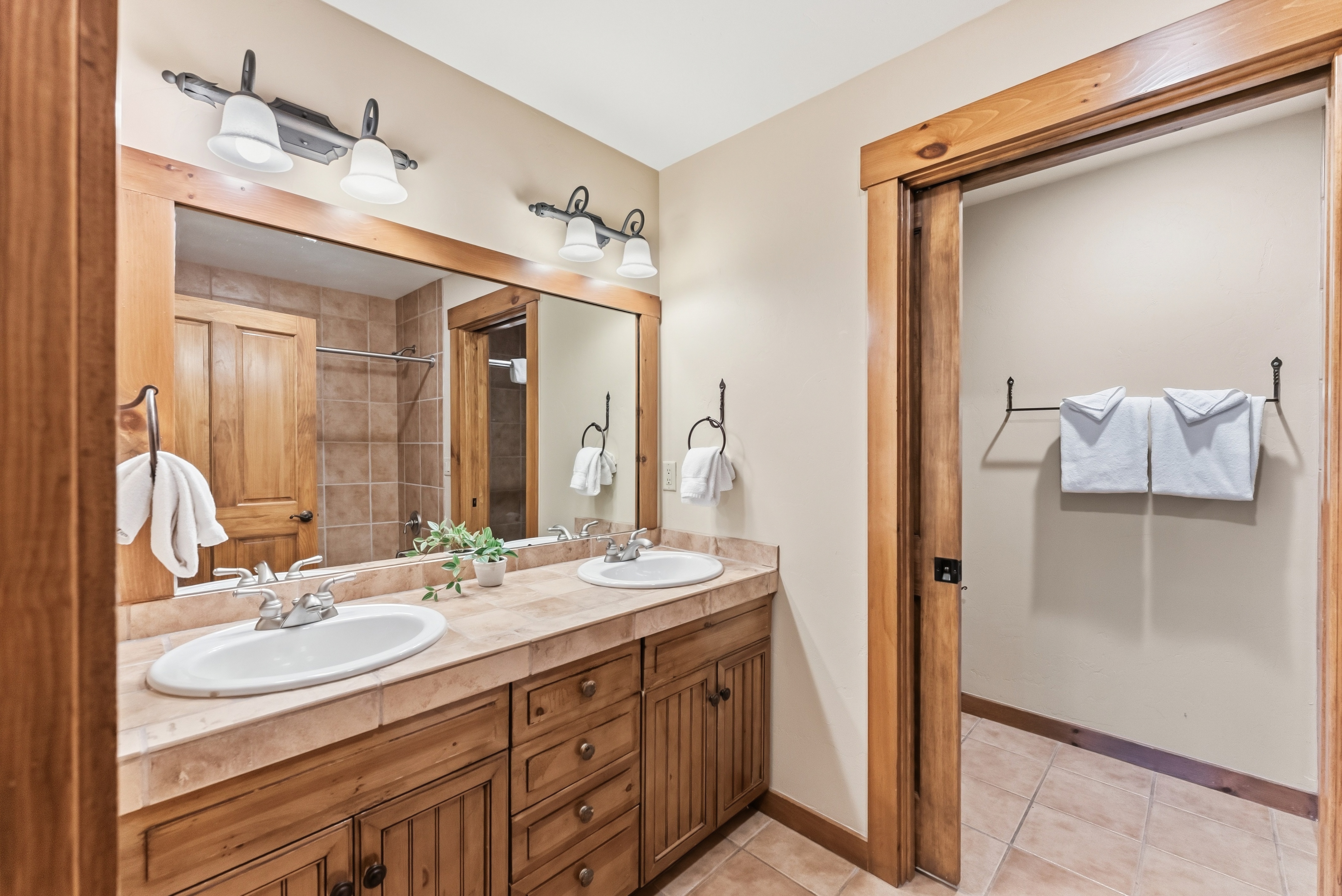 50 Mountain Thunder Drive Unit# 1209