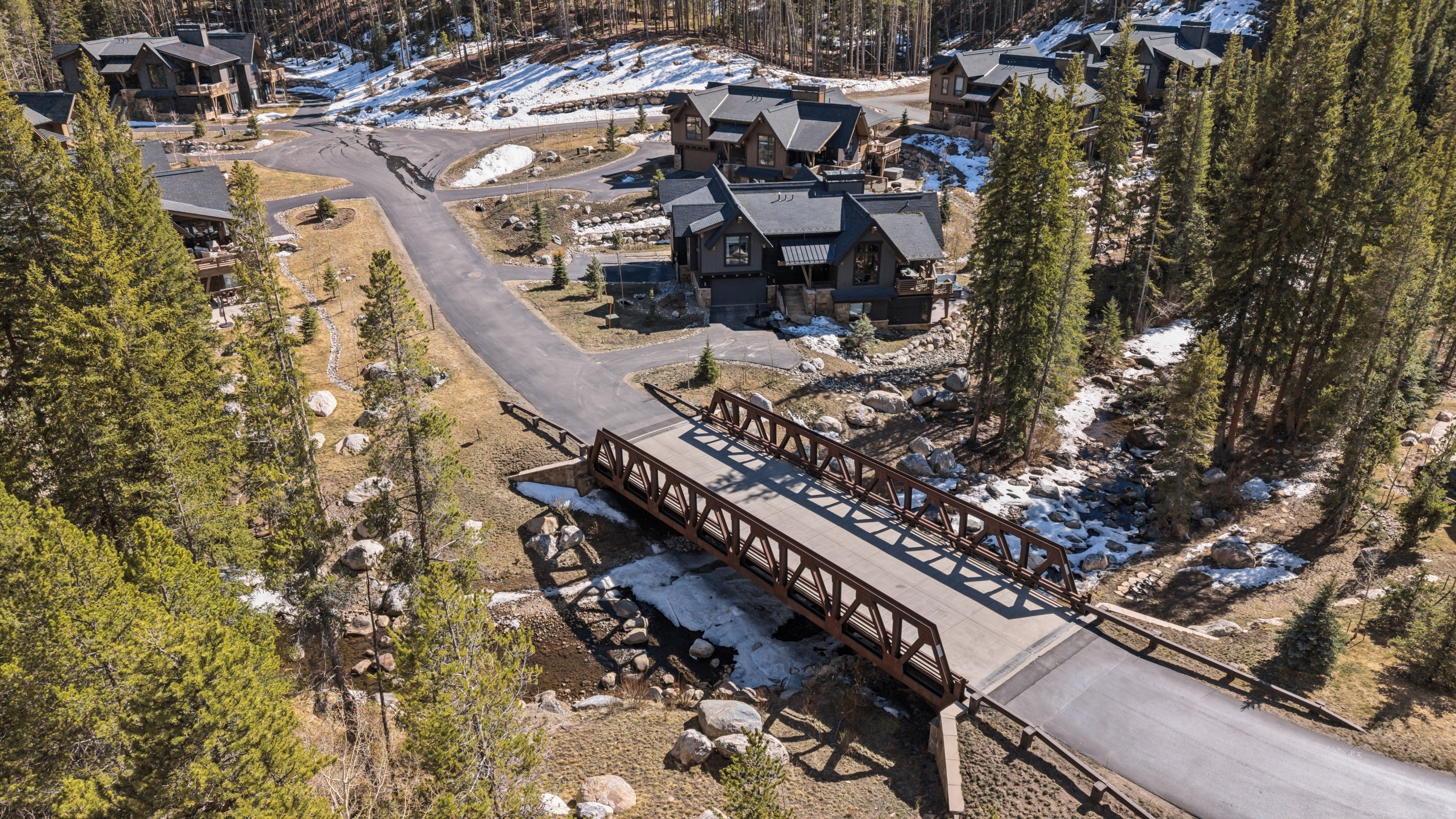341 River Park Drive 