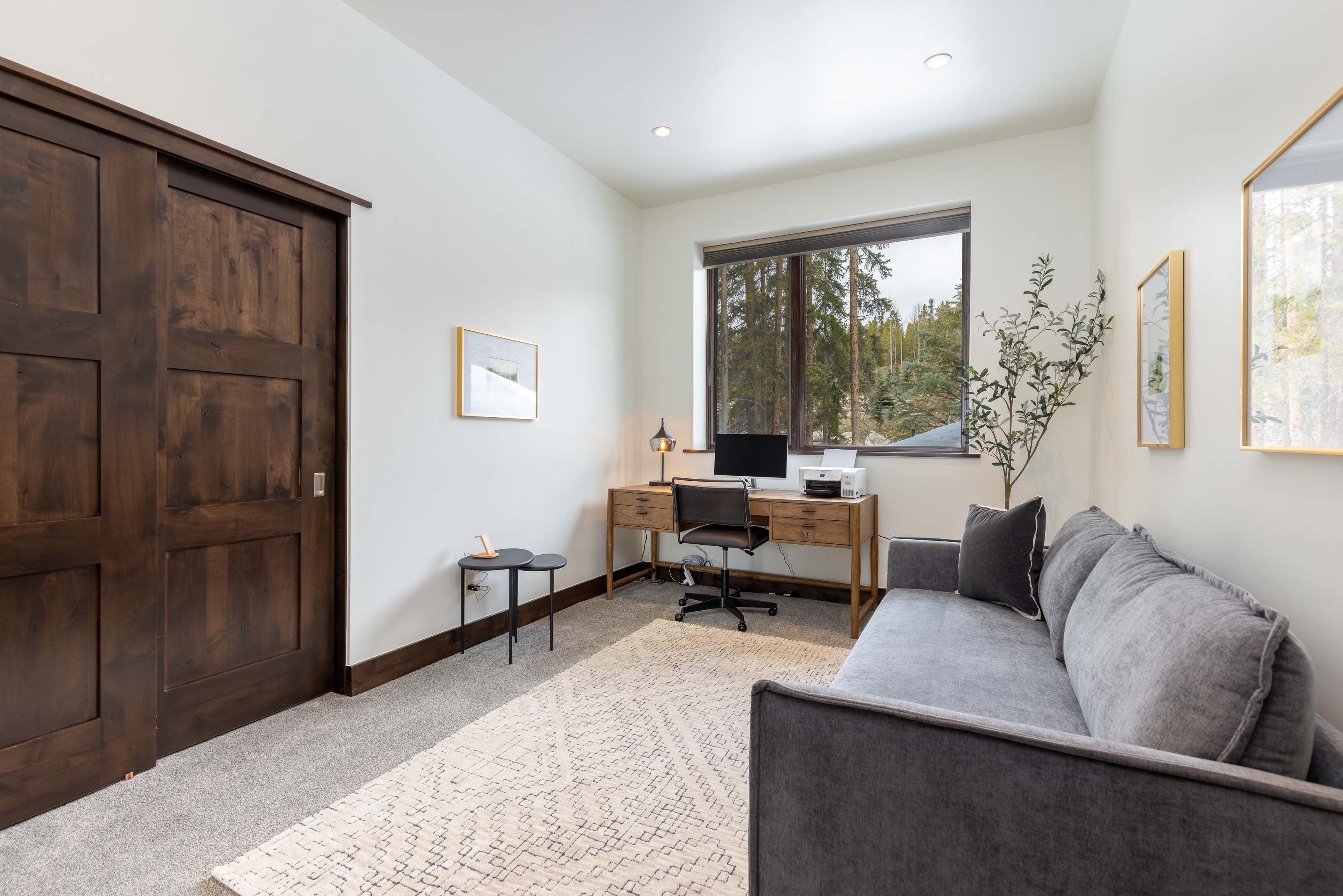 341 River Park Drive 