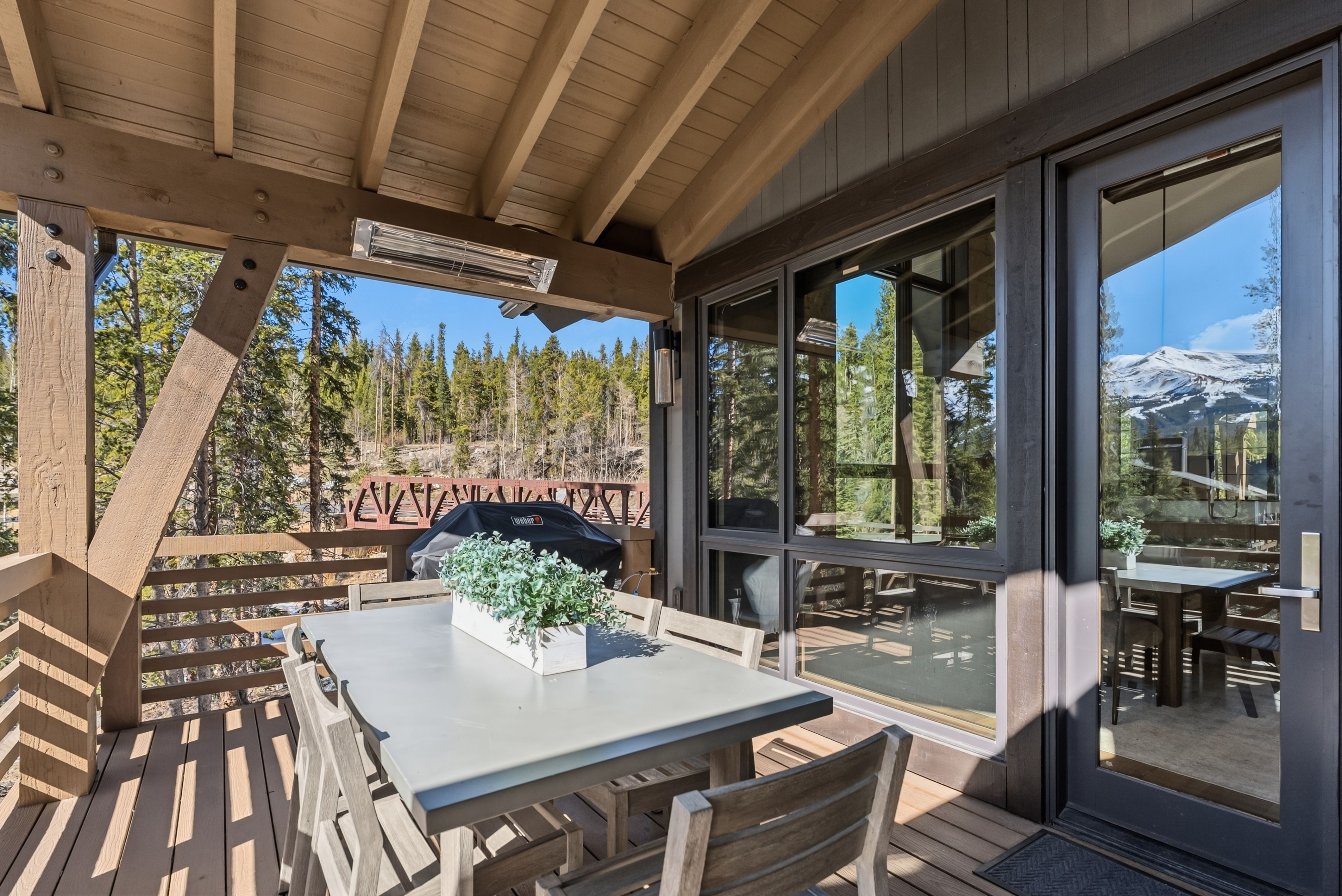 341 River Park Drive 