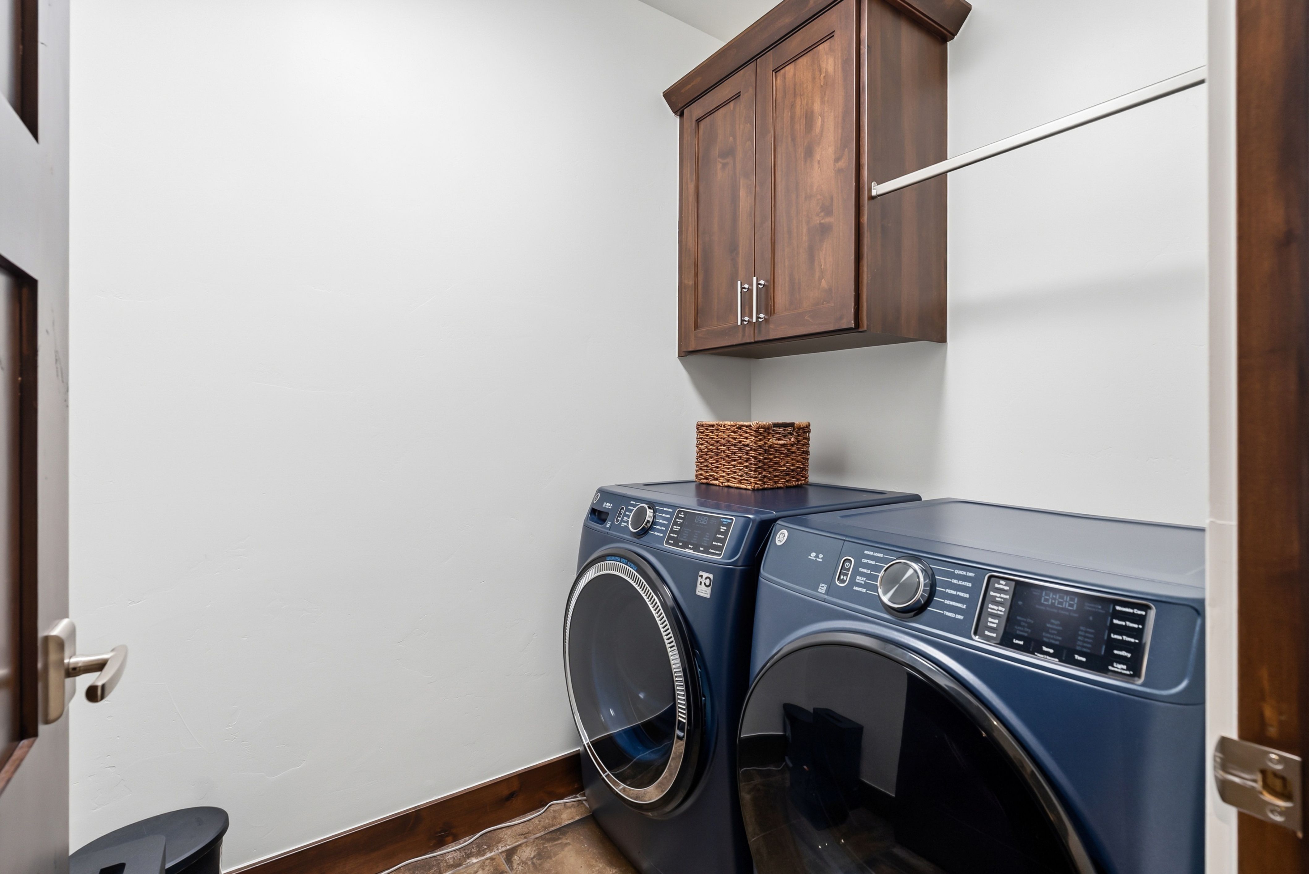 341 River Park Drive 