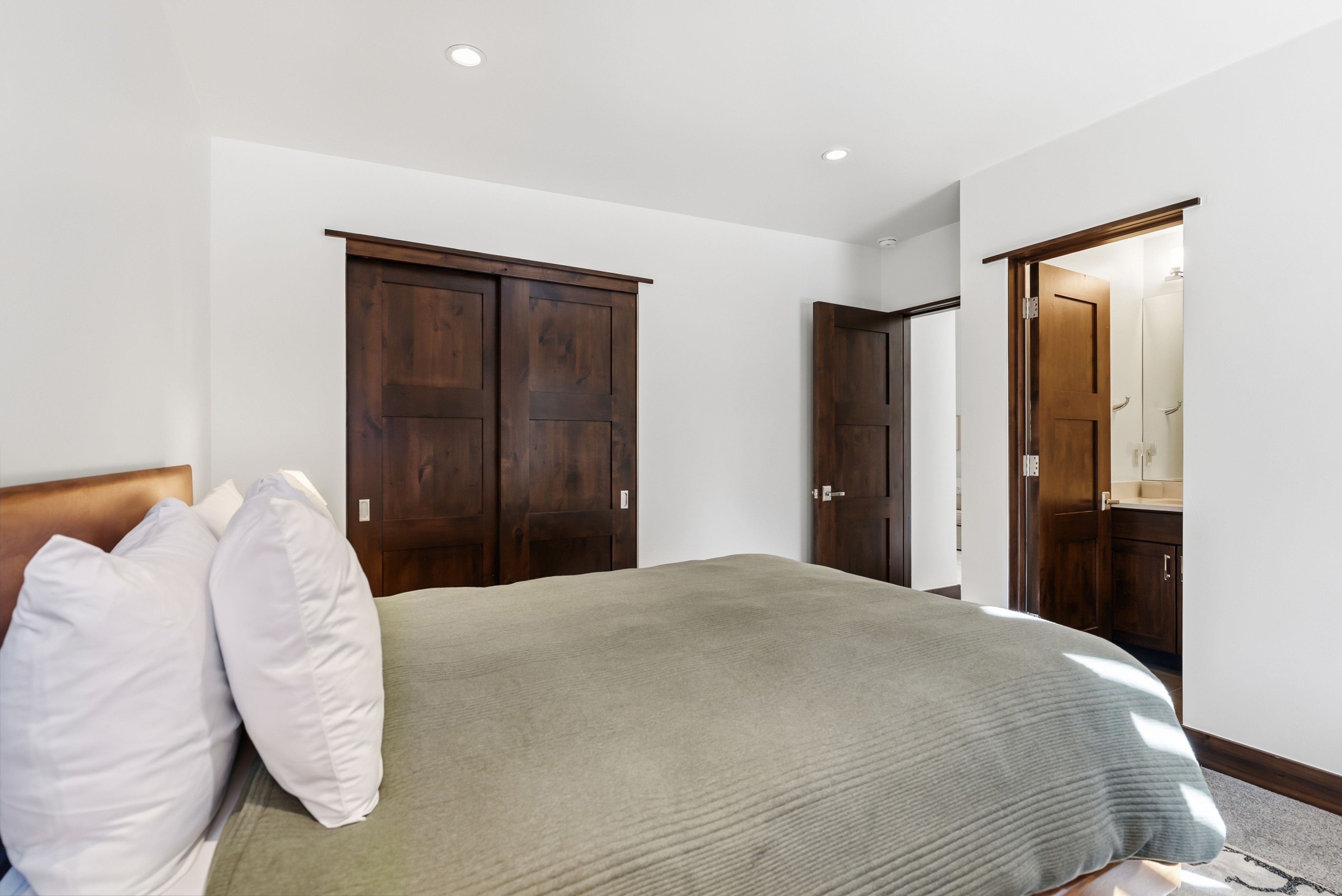 341 River Park Drive 