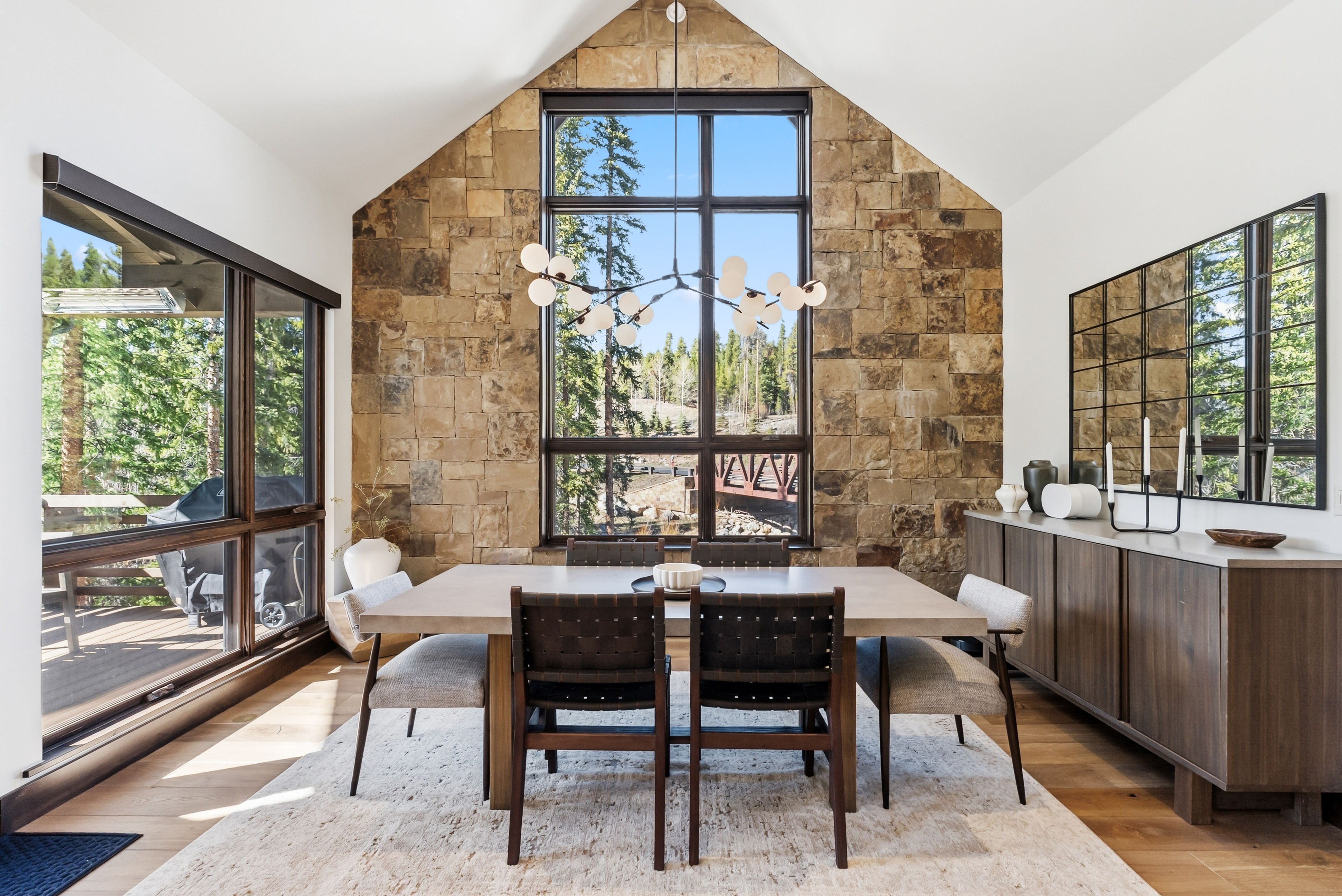 341 River Park Drive 