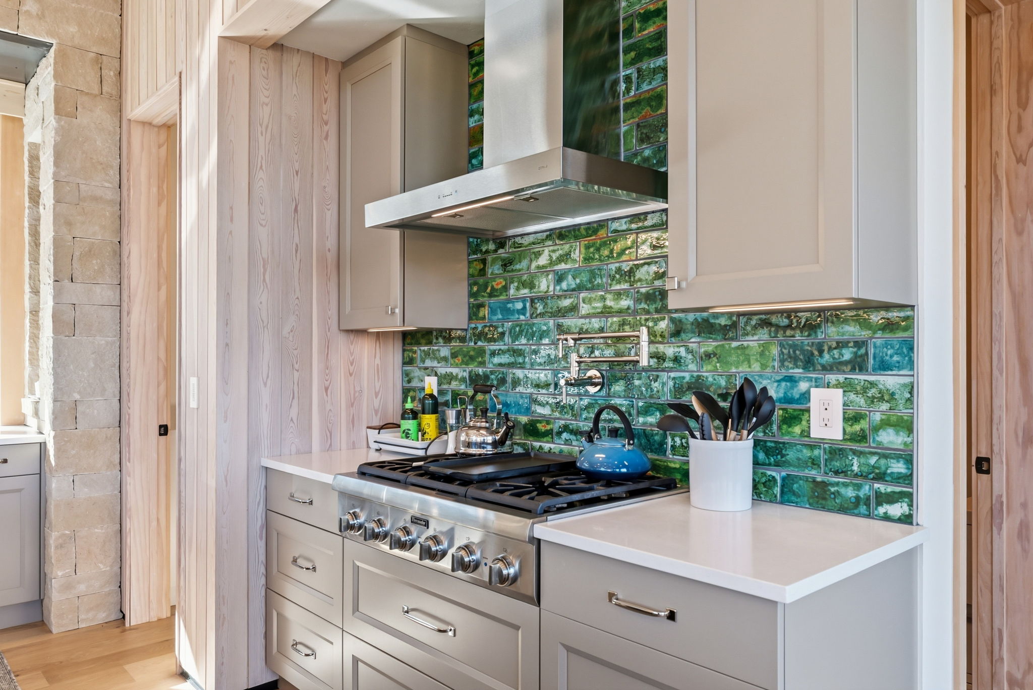 1136 Steamboat Boulevard 