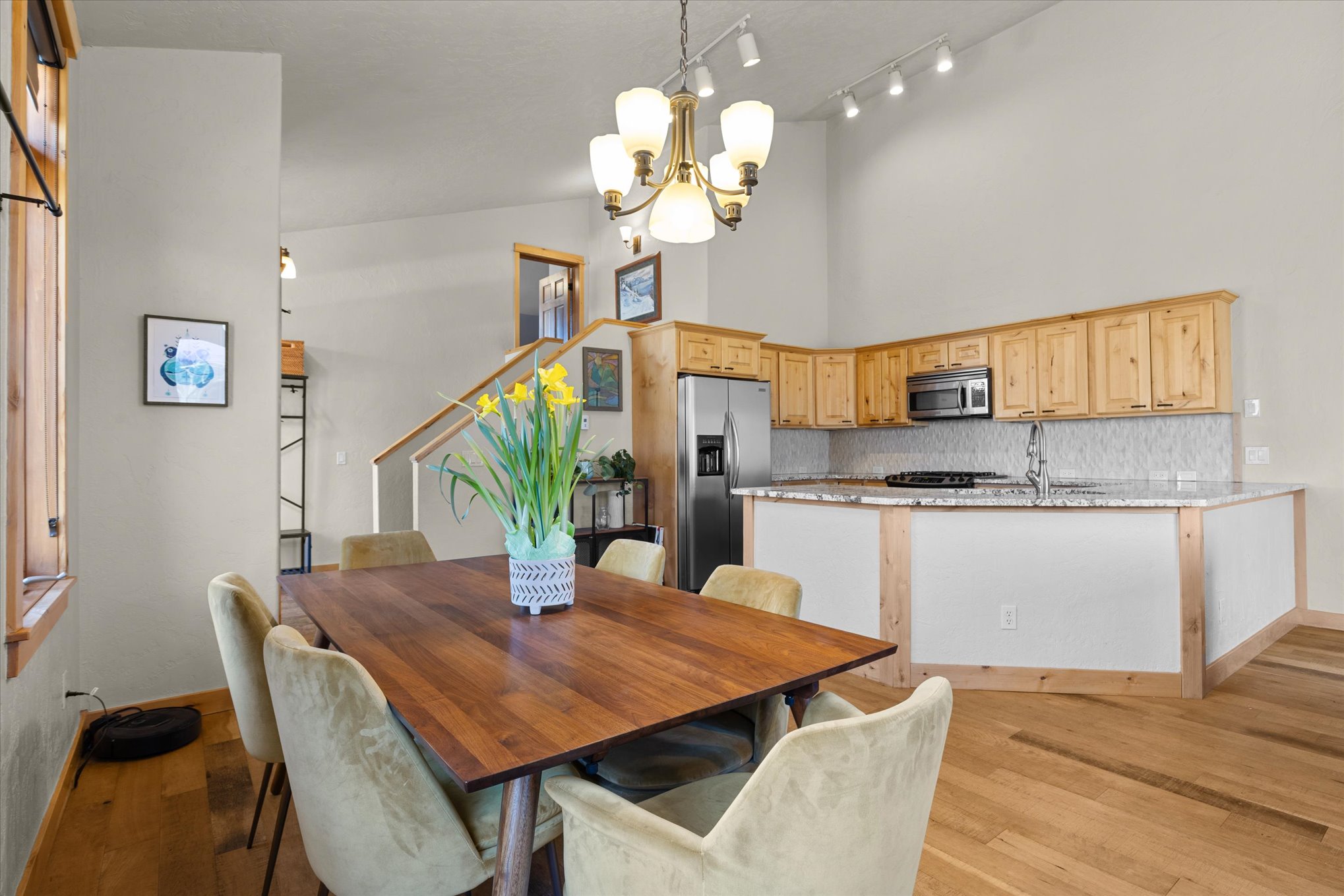 475 Parkview Drive 