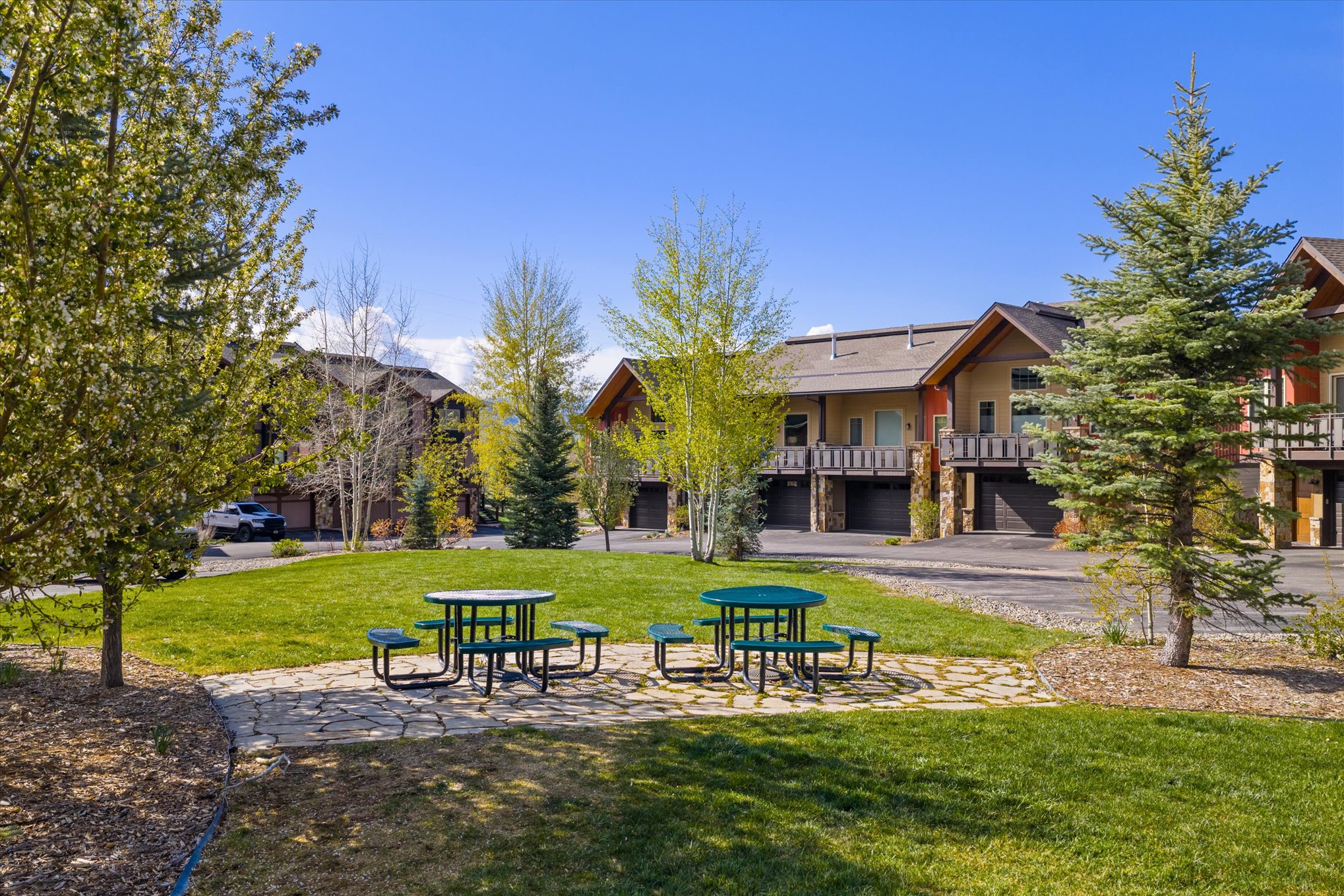 653 Clermont Circle 