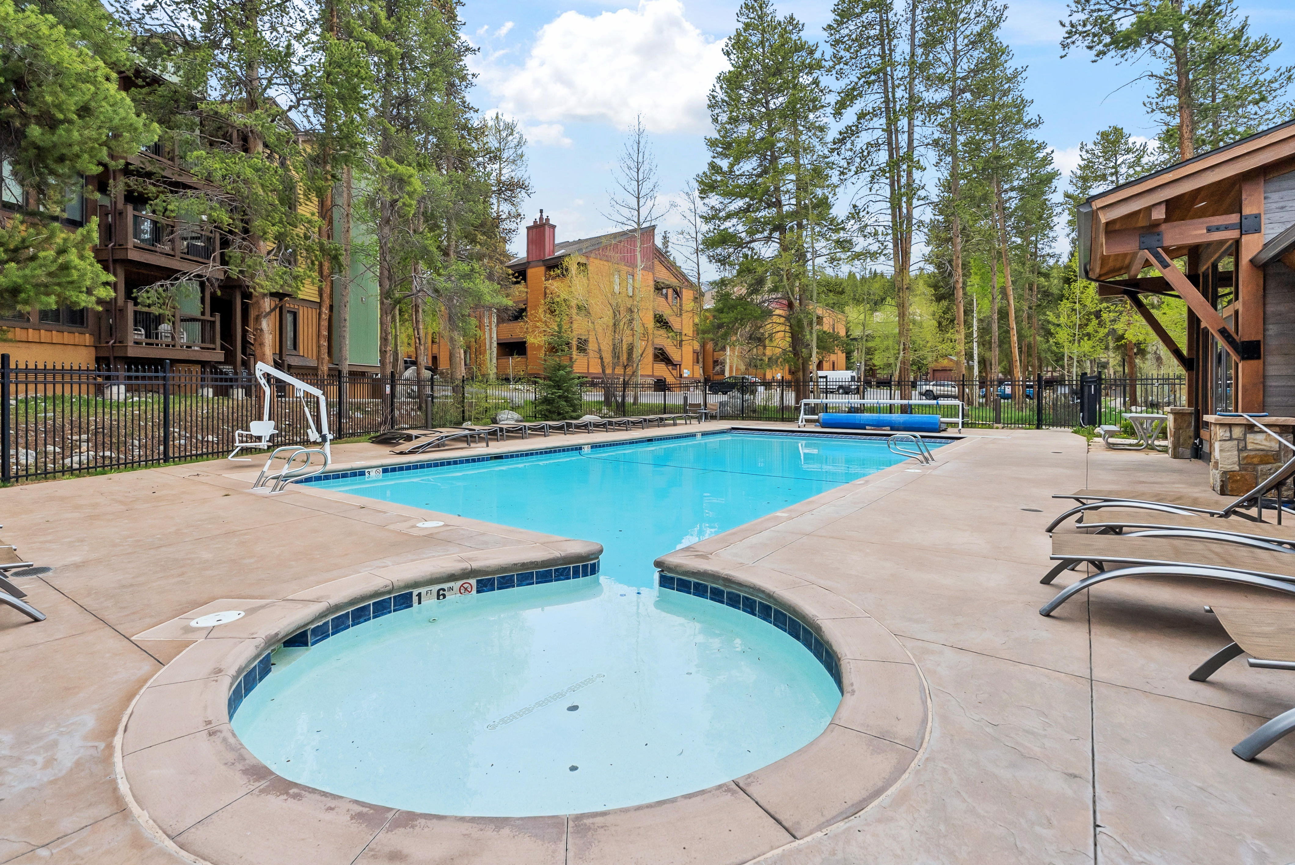 800 Columbine Road Unit# C1