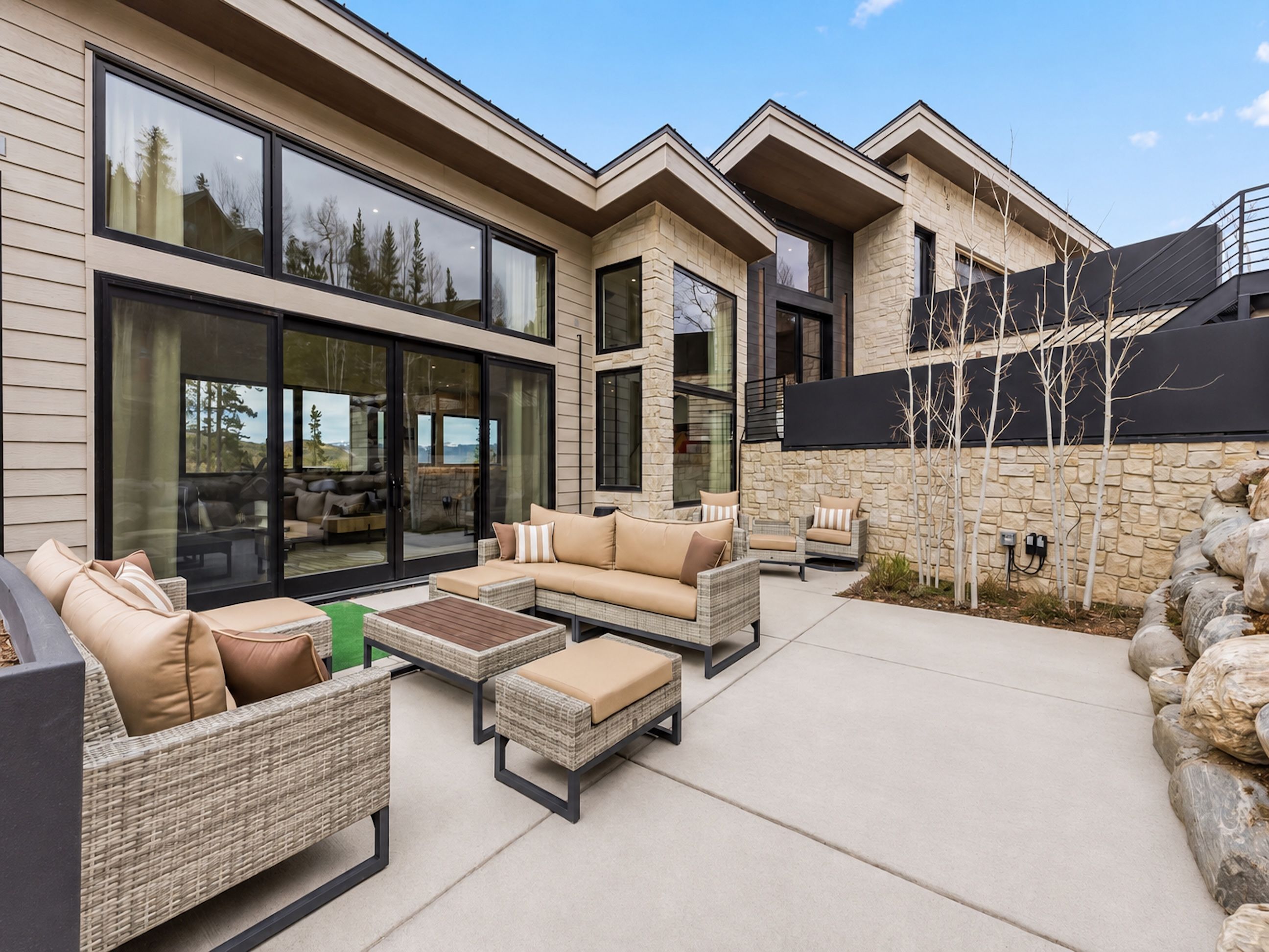 175 Protector Place 
