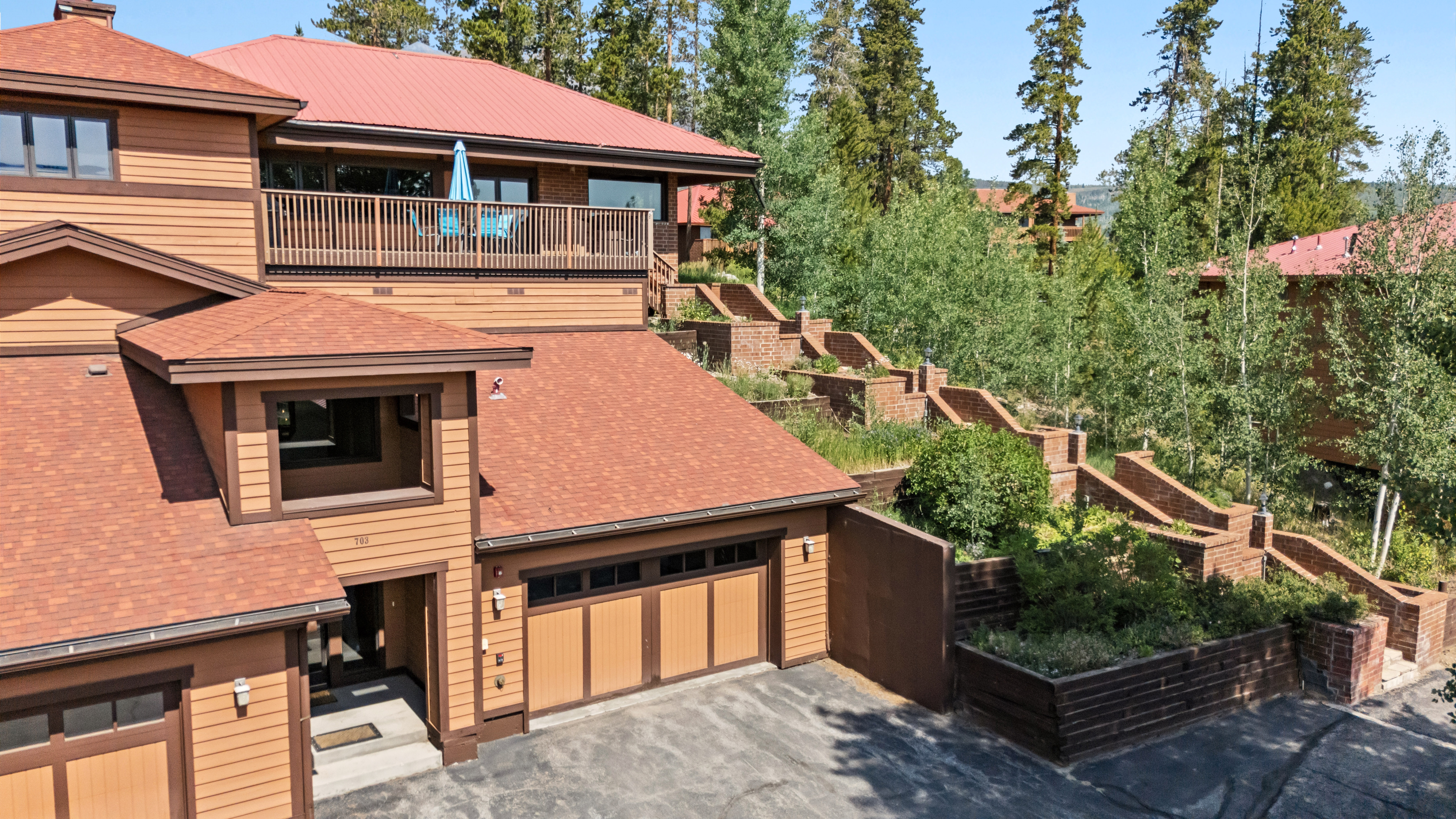703 Meadow Creek Drive Unit# A2