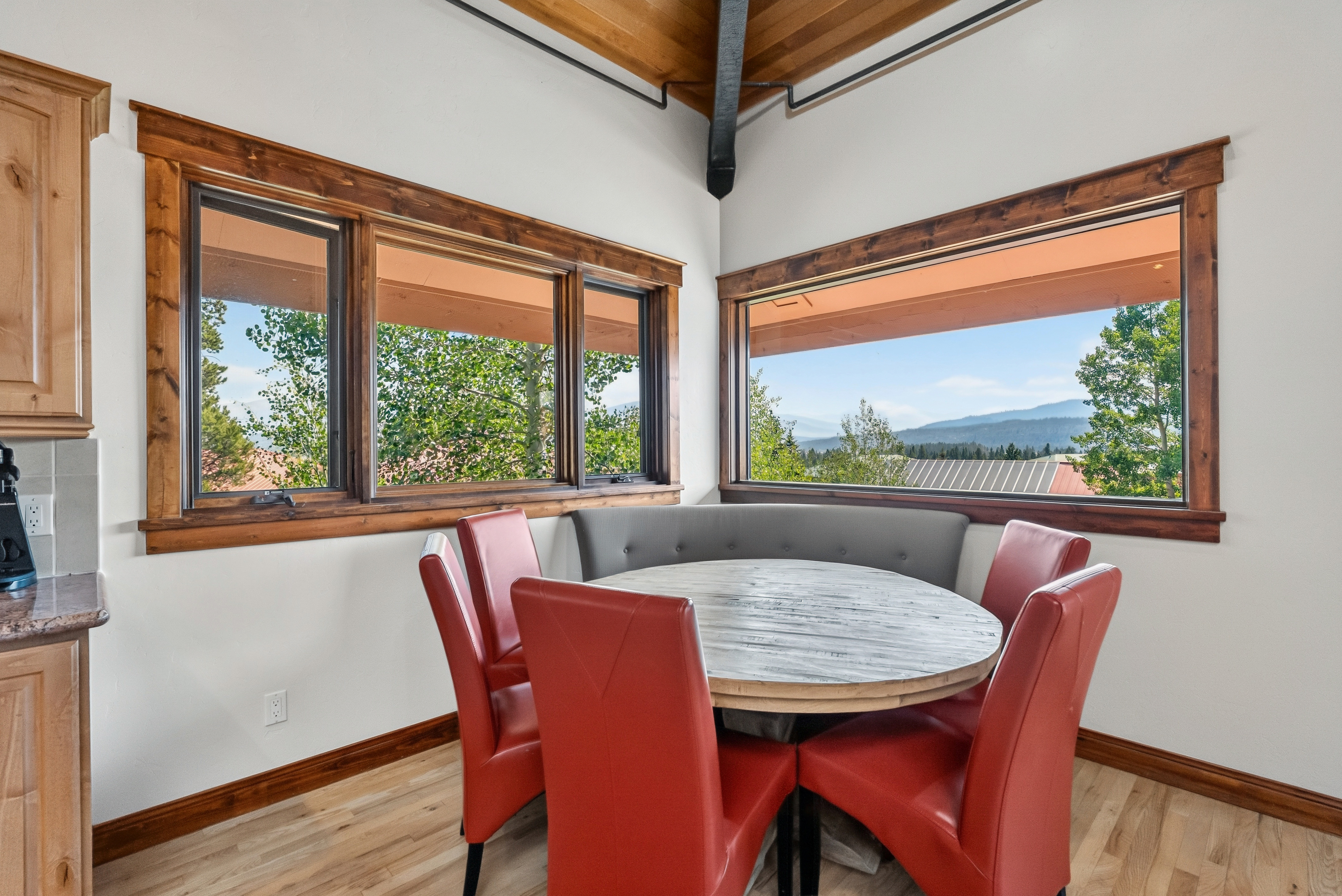 703 Meadow Creek Drive Unit# A2