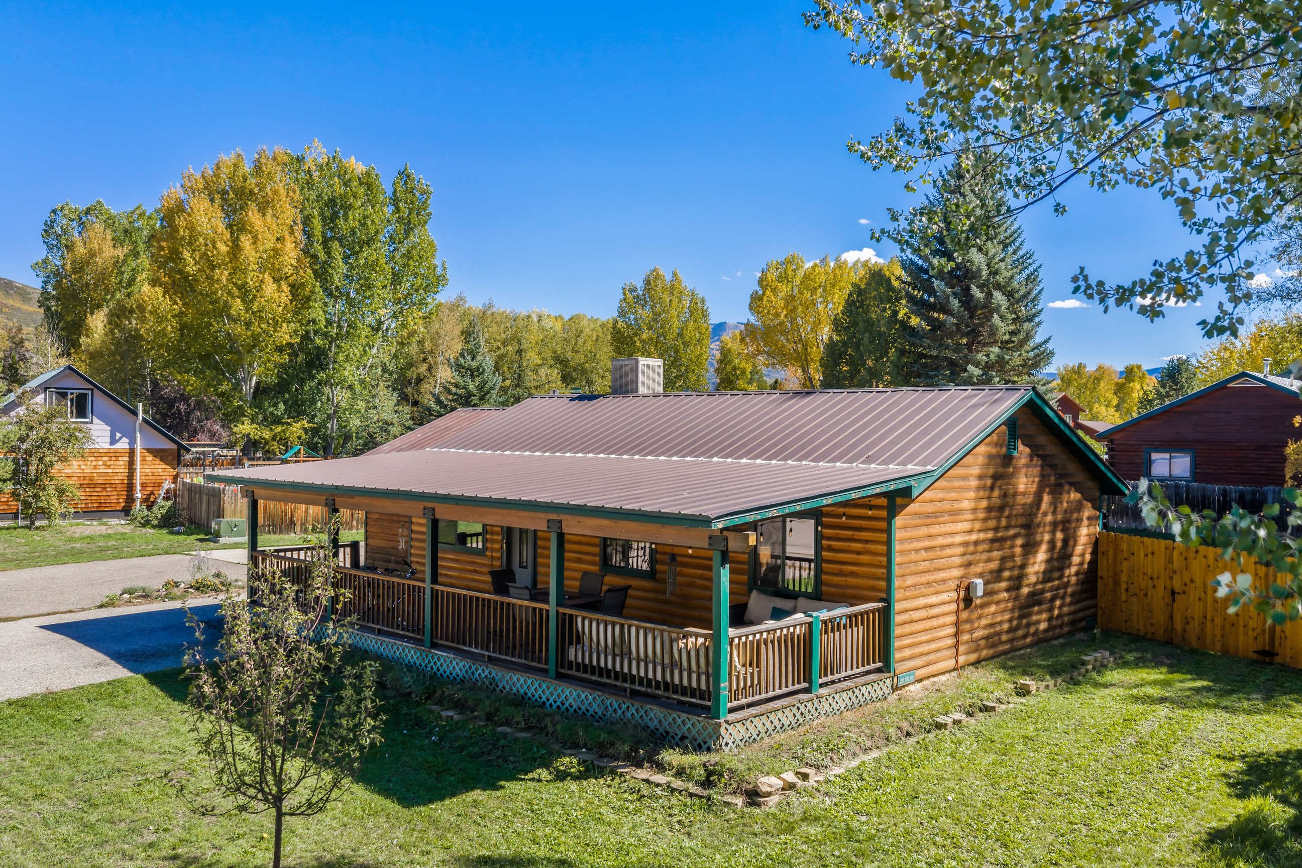 2685 Iris Lane 