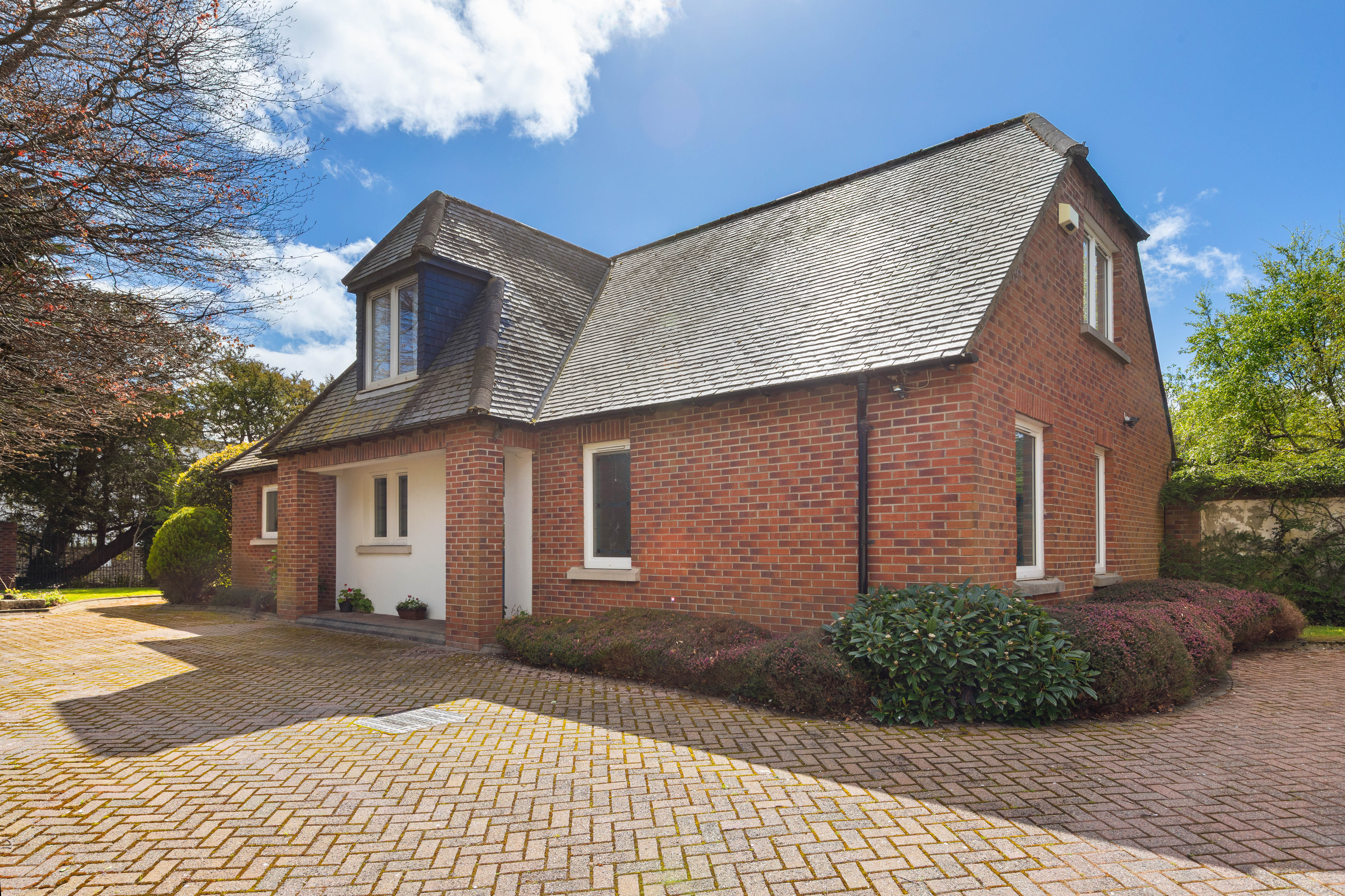 Dawson Lodge Cross Avenue